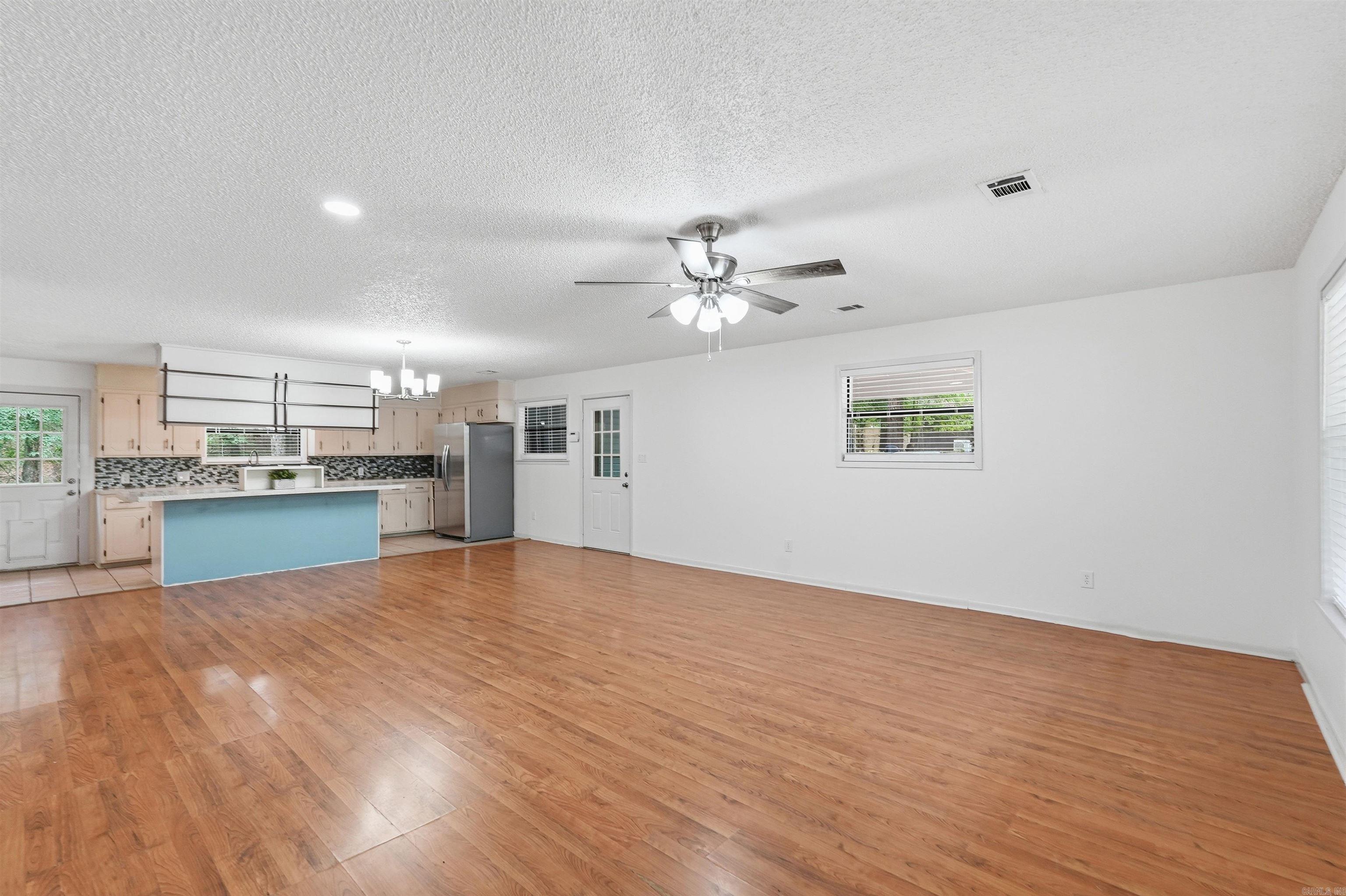 450 Plum Hollow Boulevard
