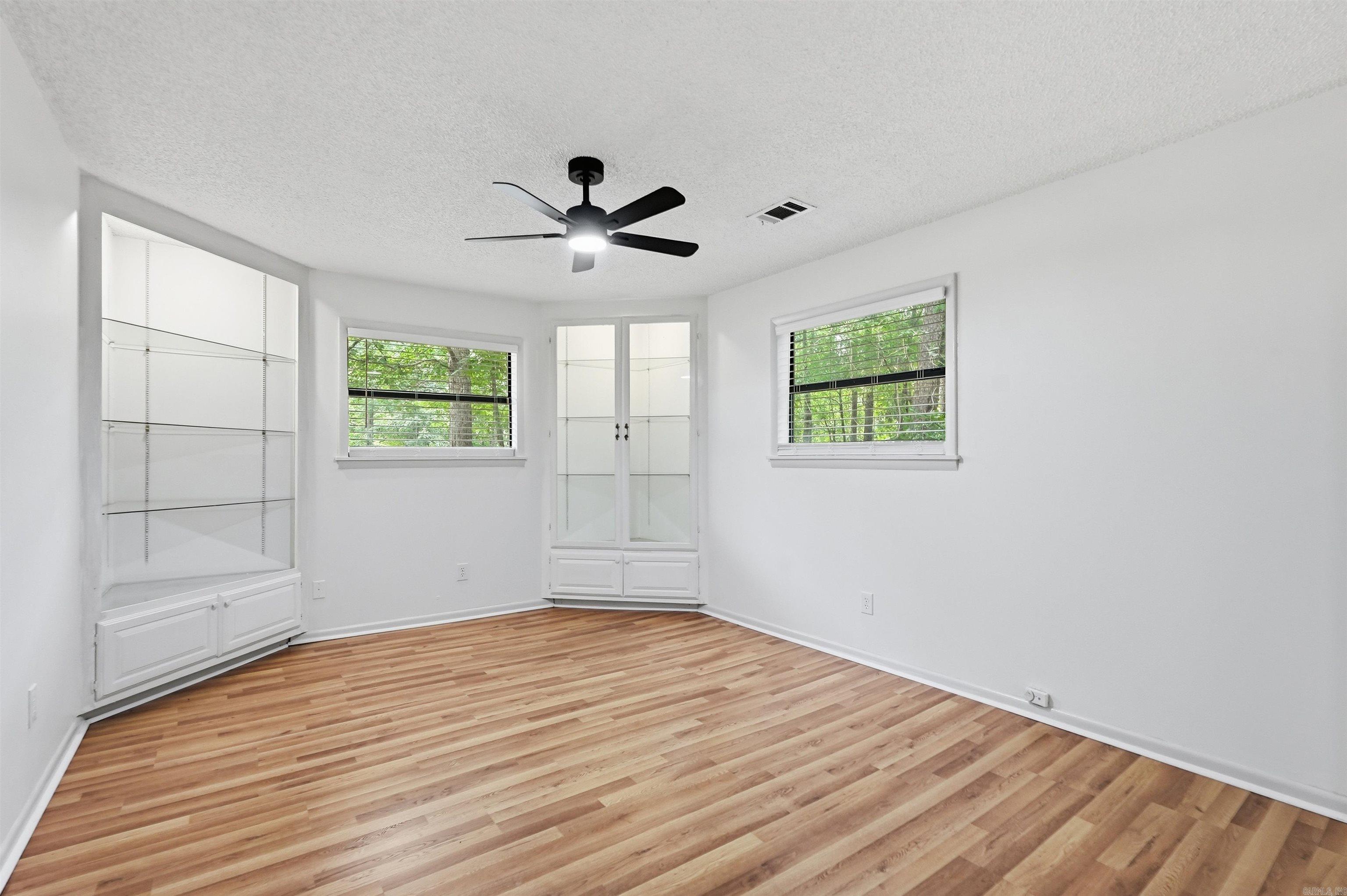 450 Plum Hollow Boulevard