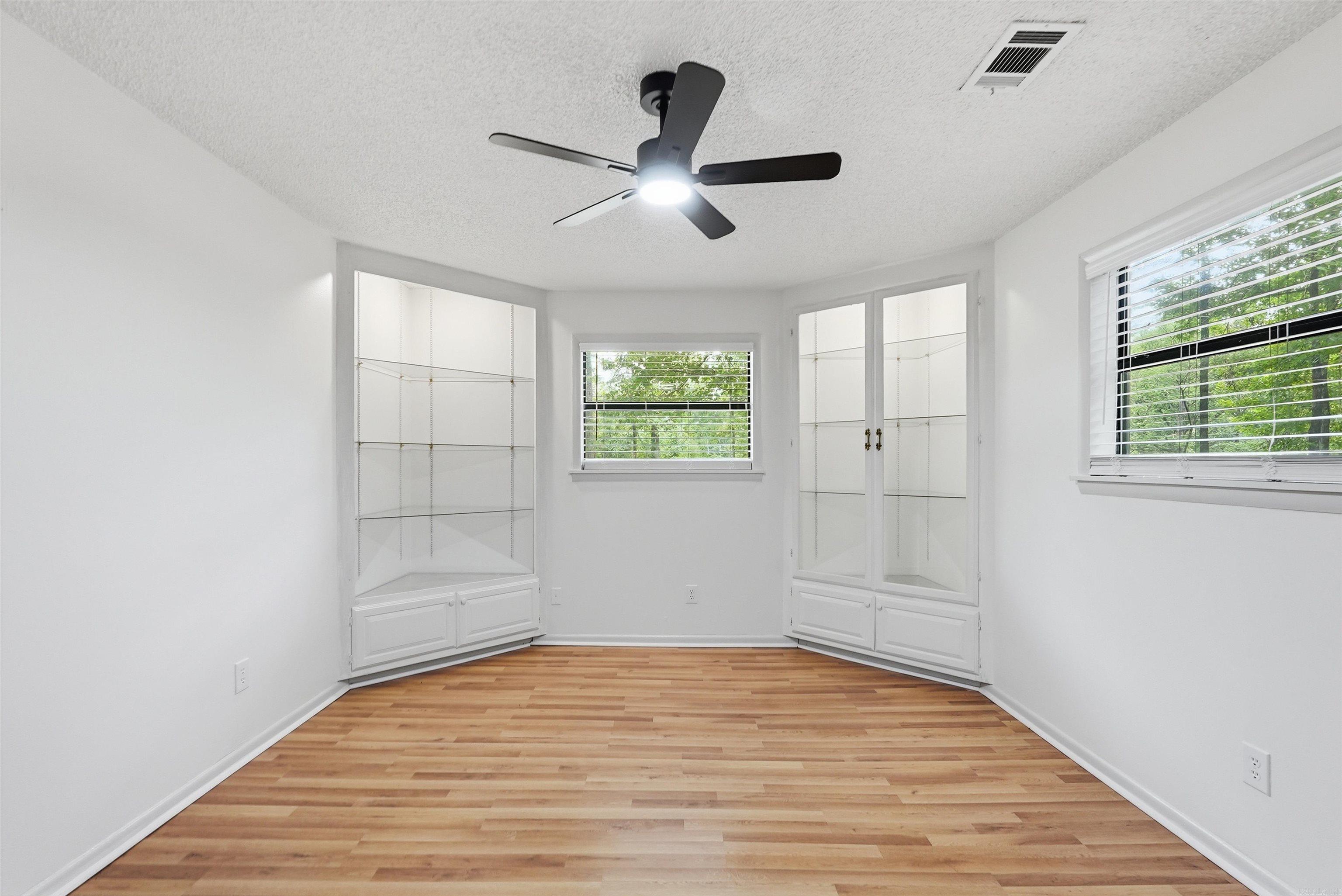 450 Plum Hollow Boulevard