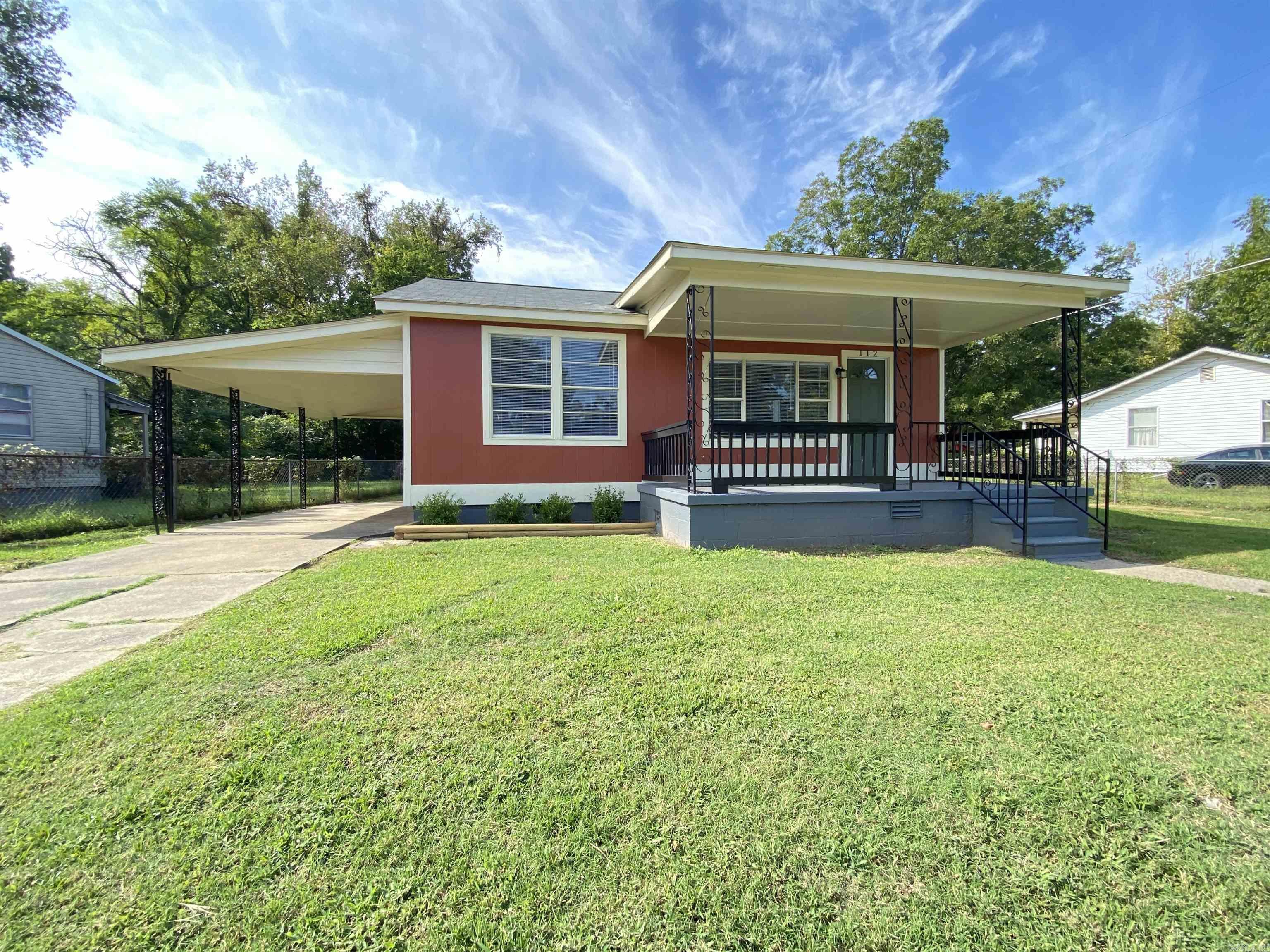 112 Galloway Circle