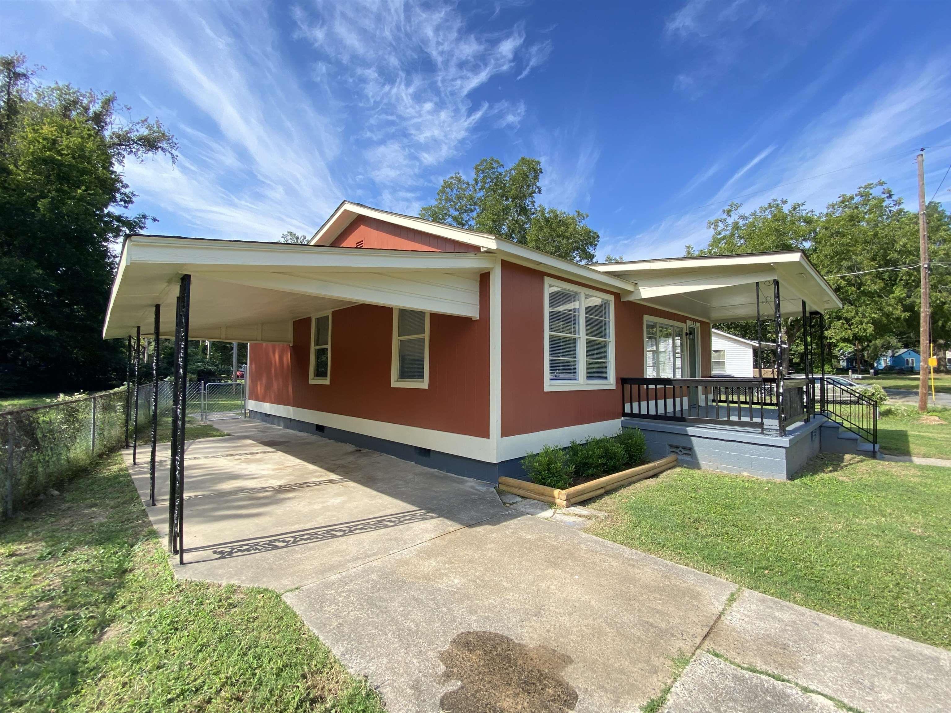 112 Galloway Circle