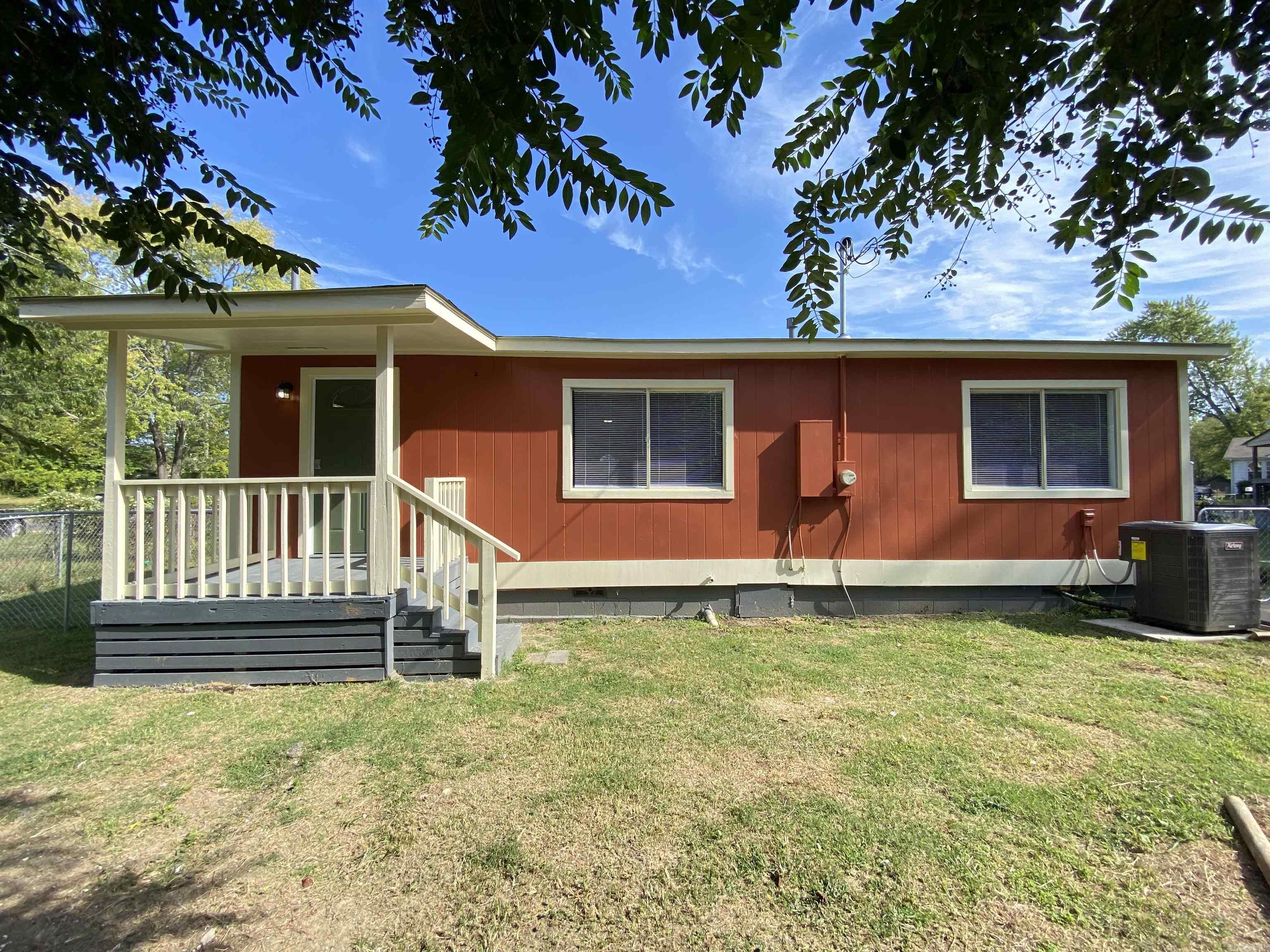 112 Galloway Circle