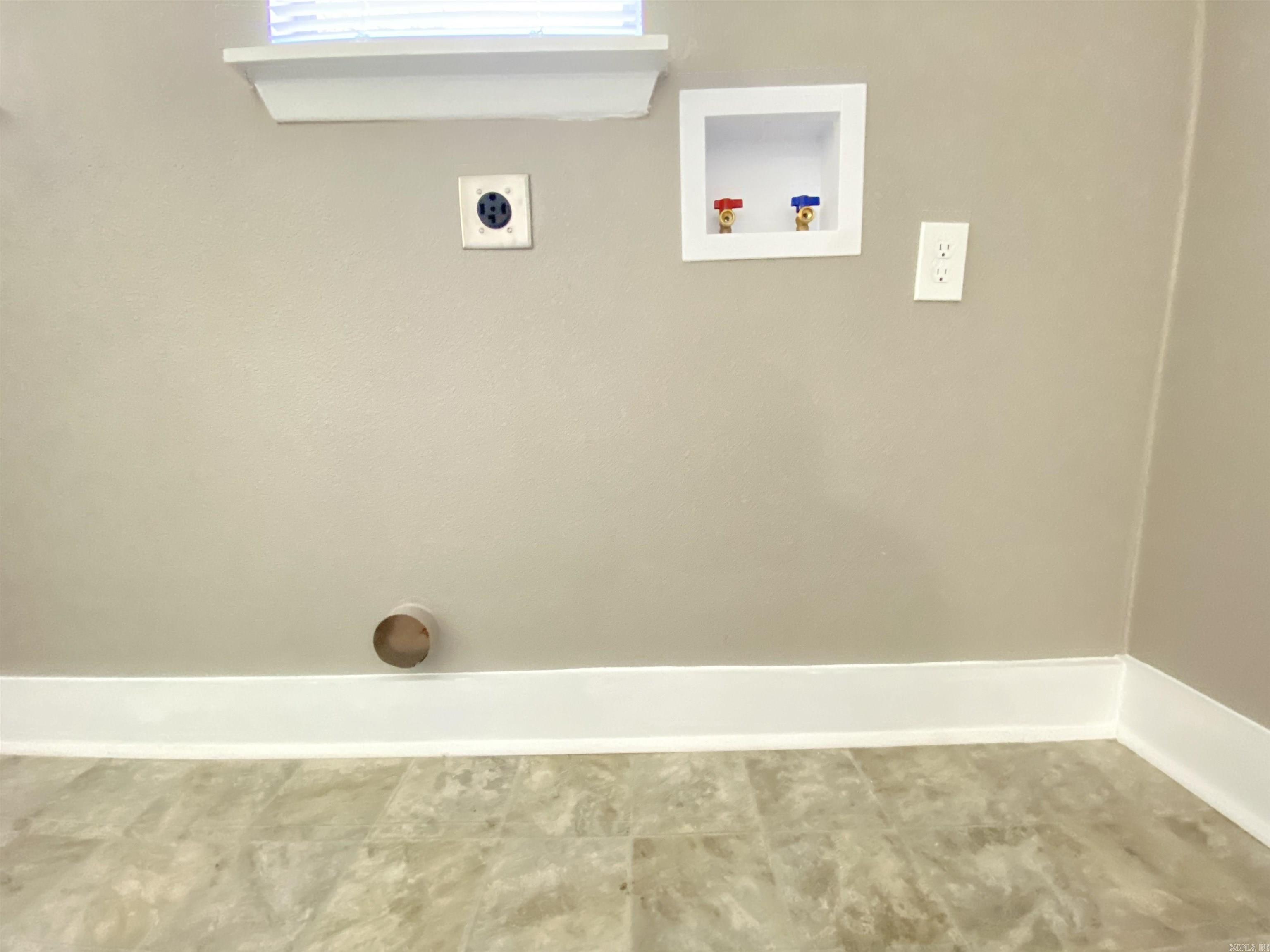 112 Galloway Circle