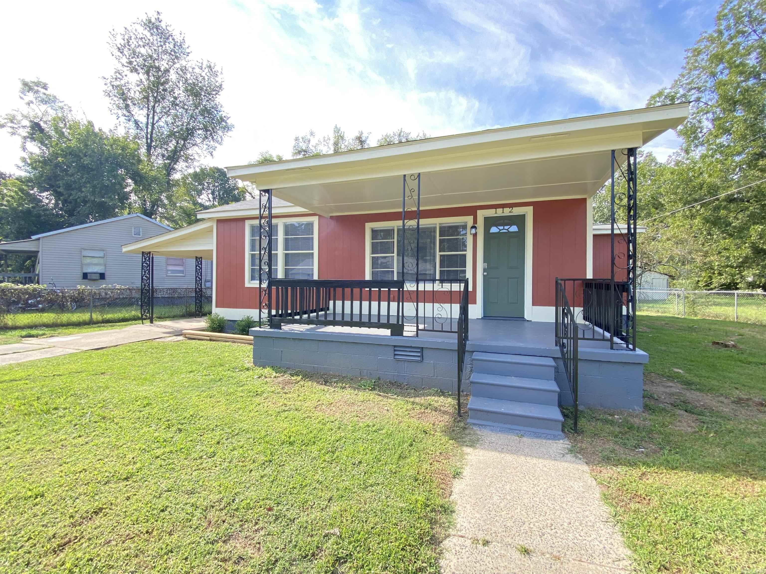 112 Galloway Circle
