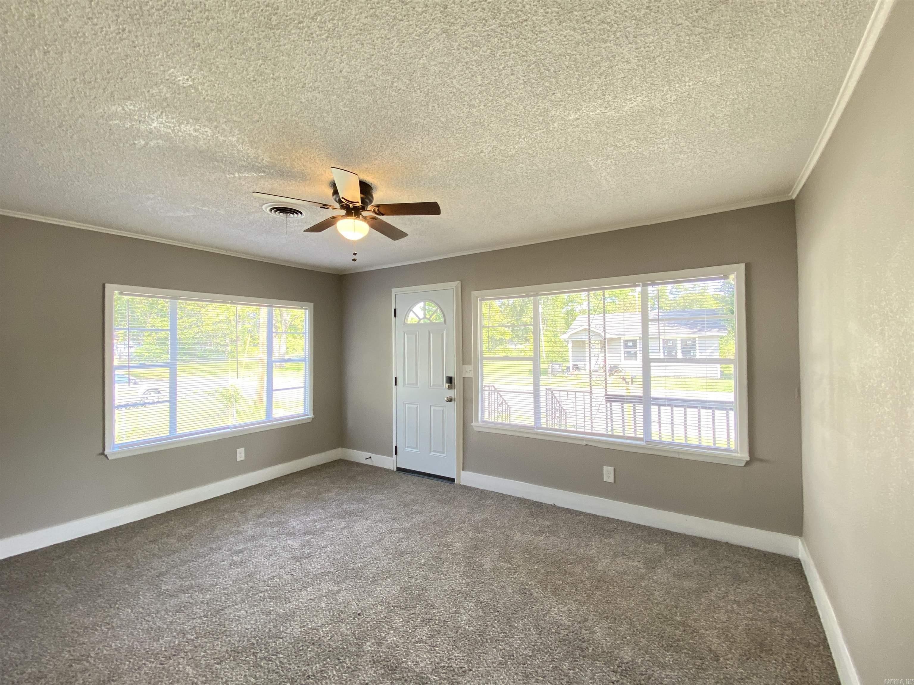 112 Galloway Circle