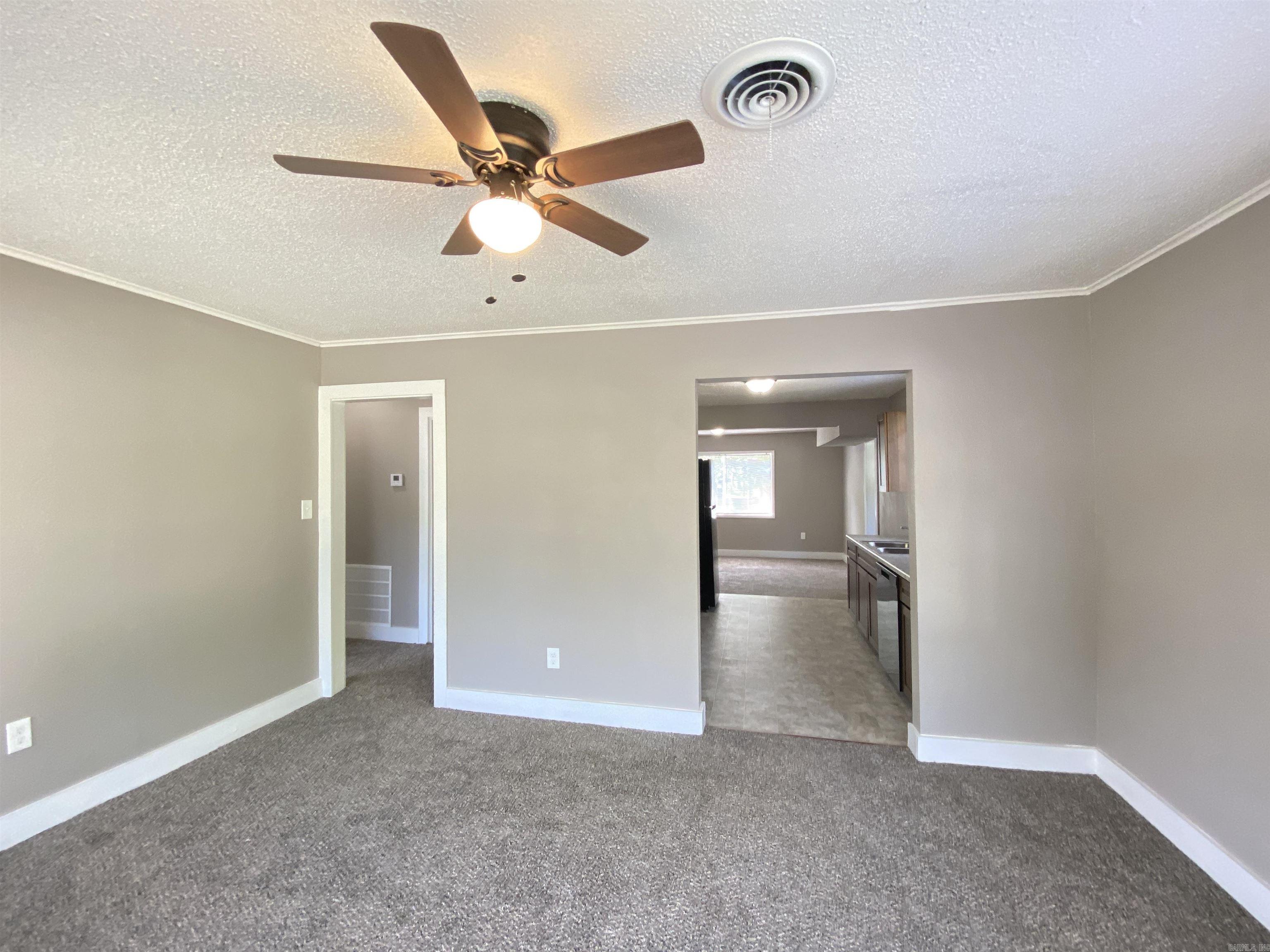 112 Galloway Circle