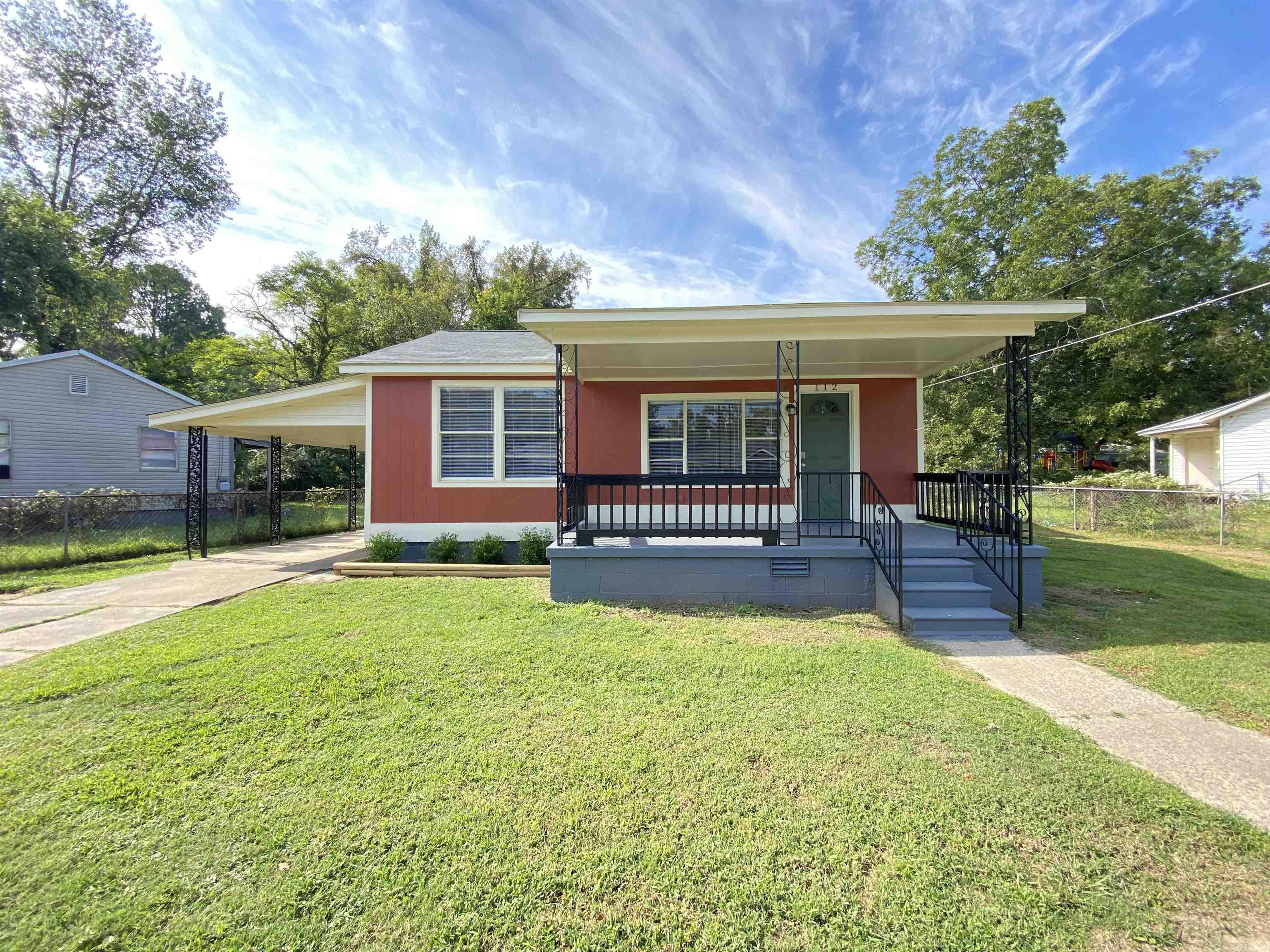 112 Galloway Circle