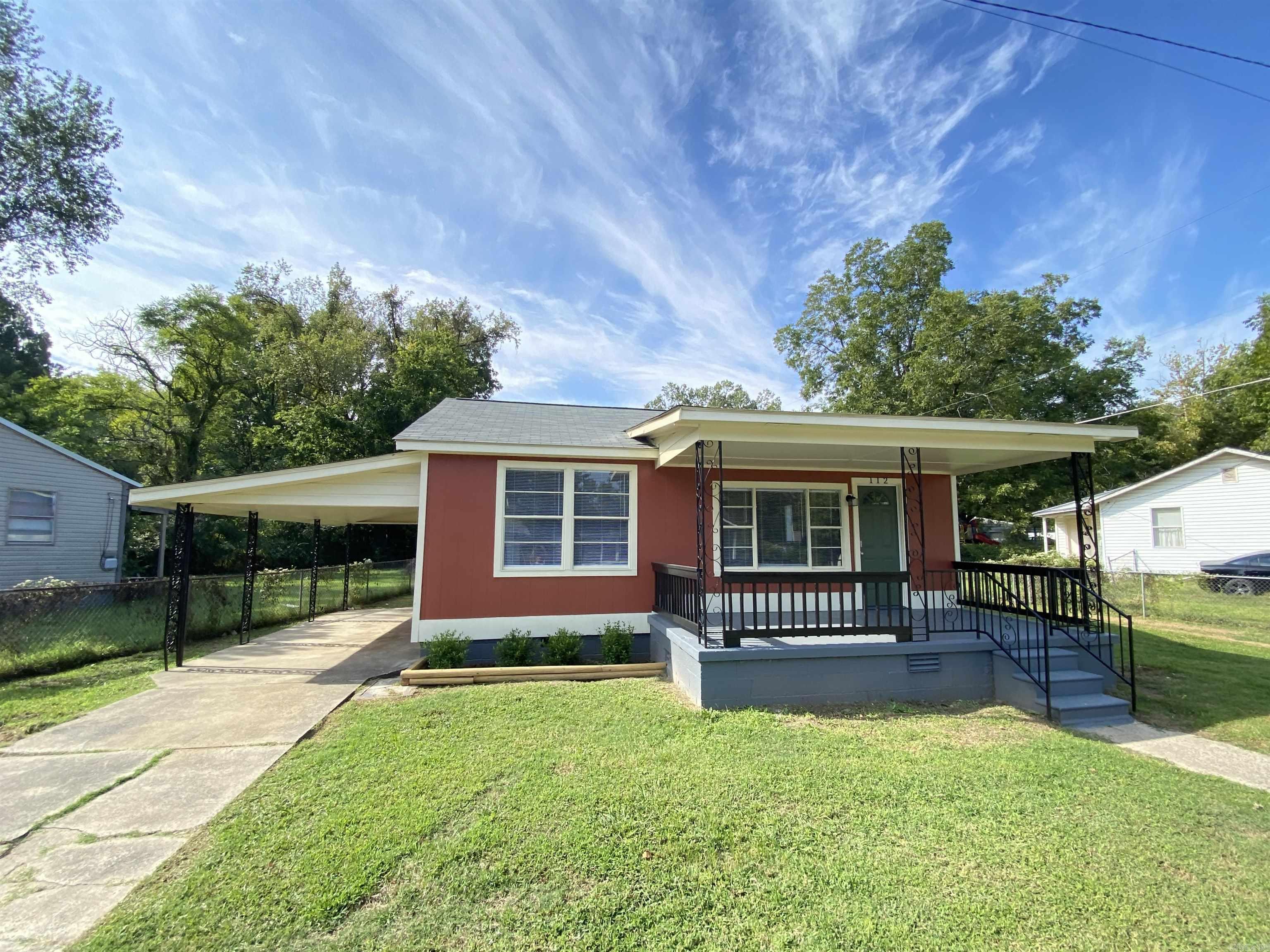 112 Galloway Circle