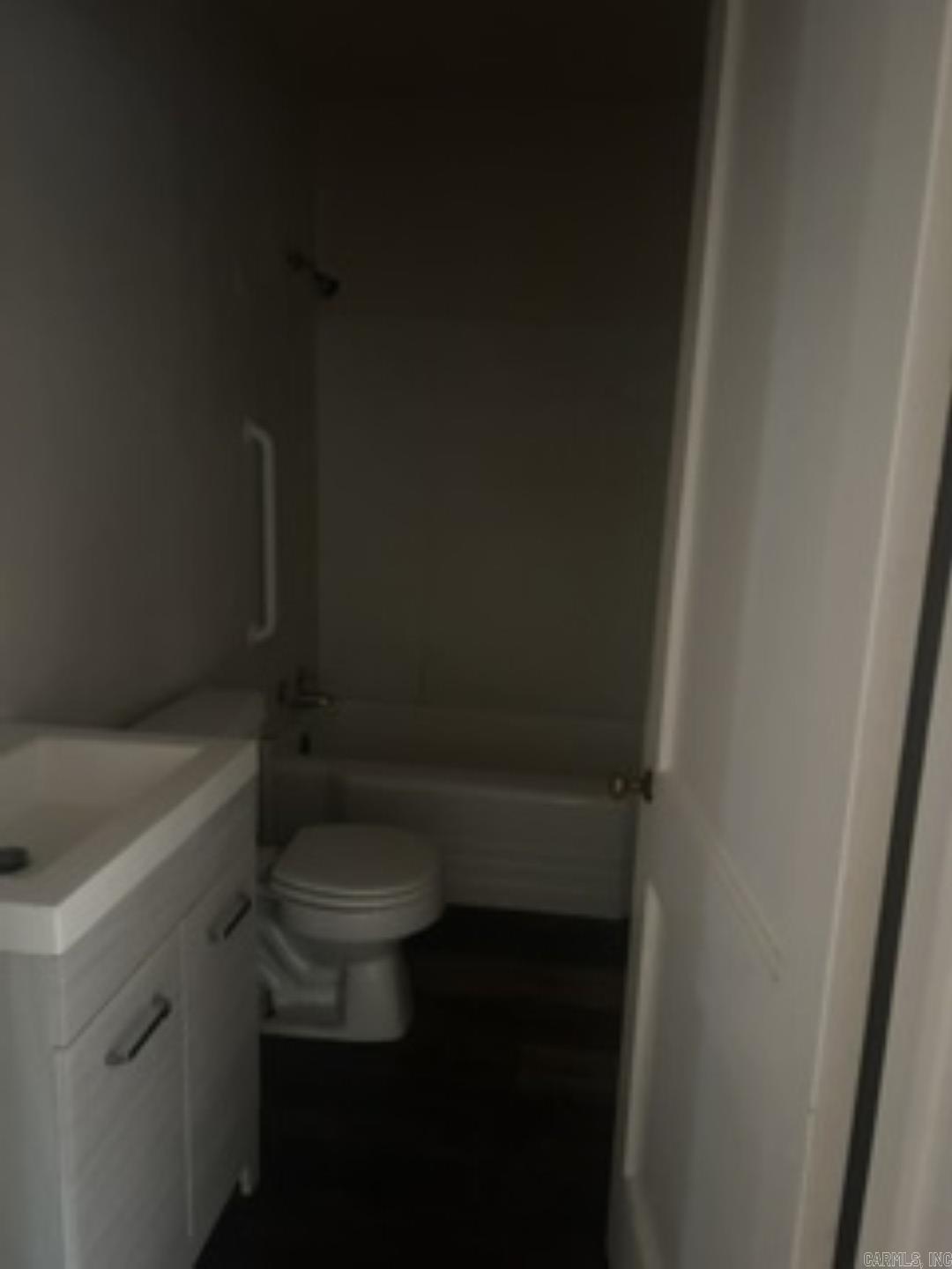 206 Dallas Unit: 2
