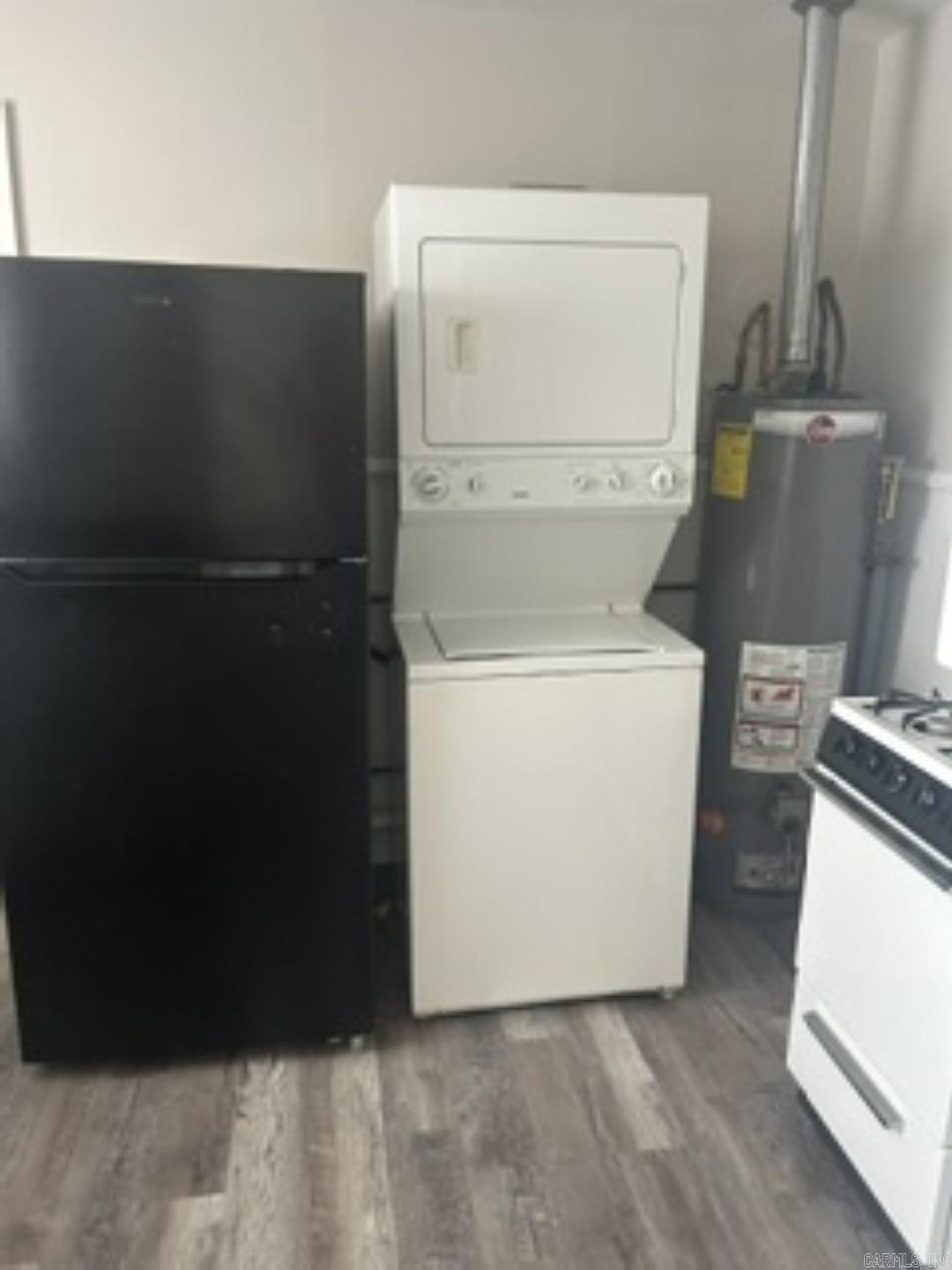 206 Dallas Unit: 3