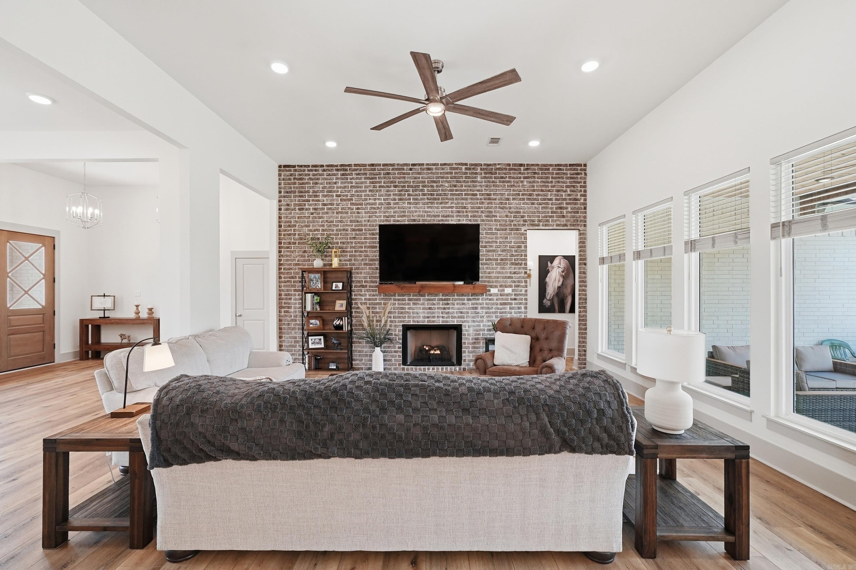13 Parkridge Cv