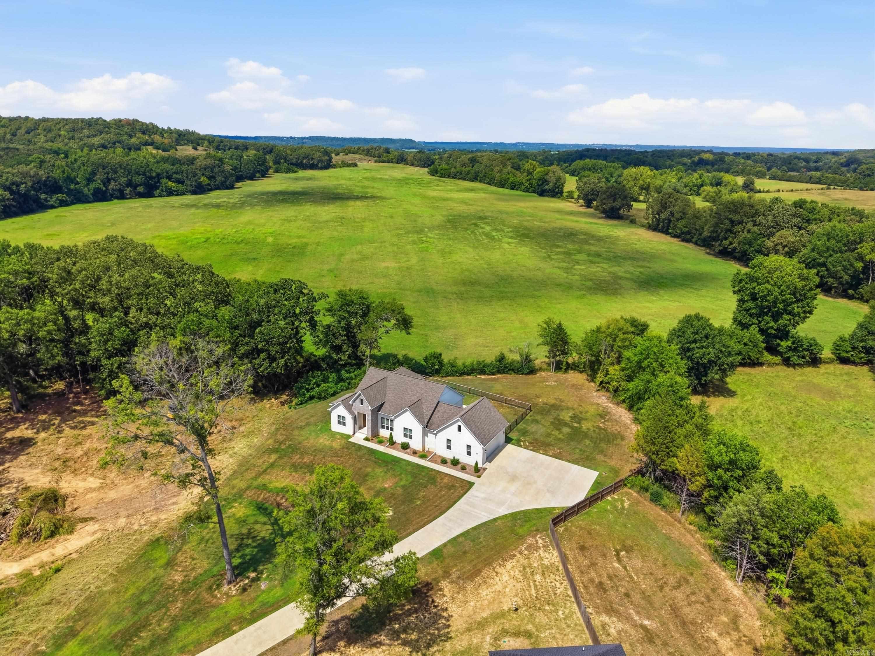 13 Parkridge Cv