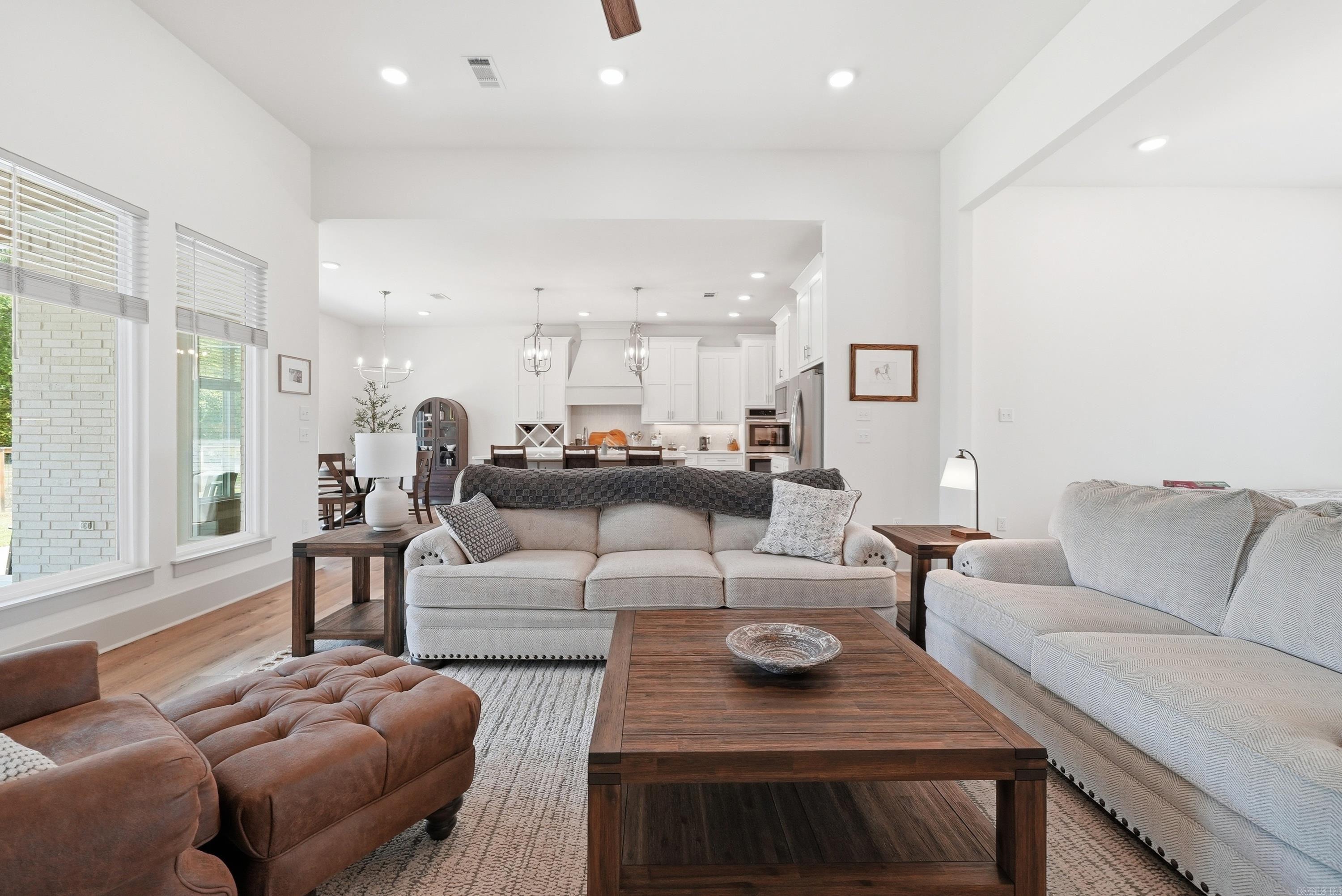 13 Parkridge Cv
