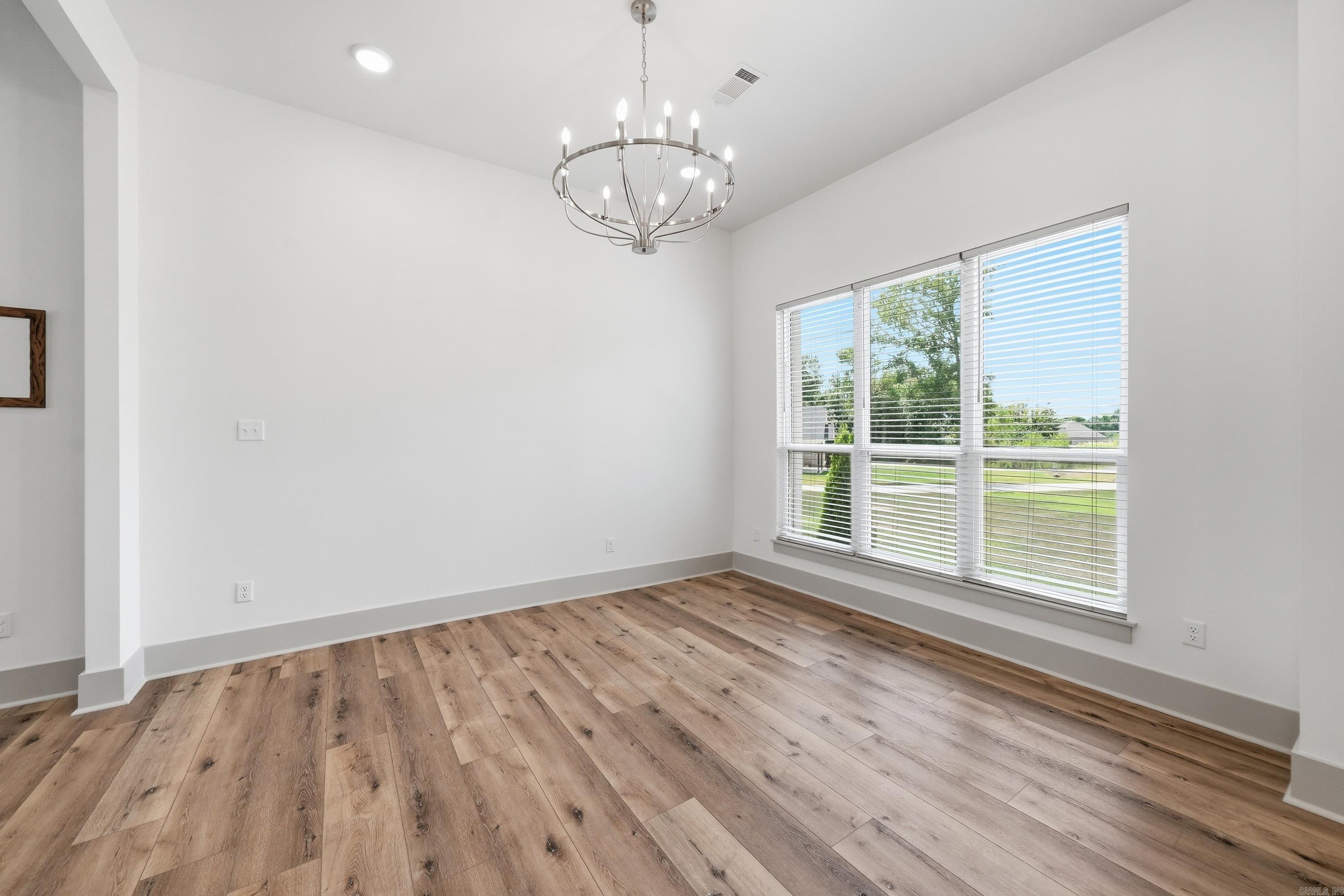 13 Parkridge Cv