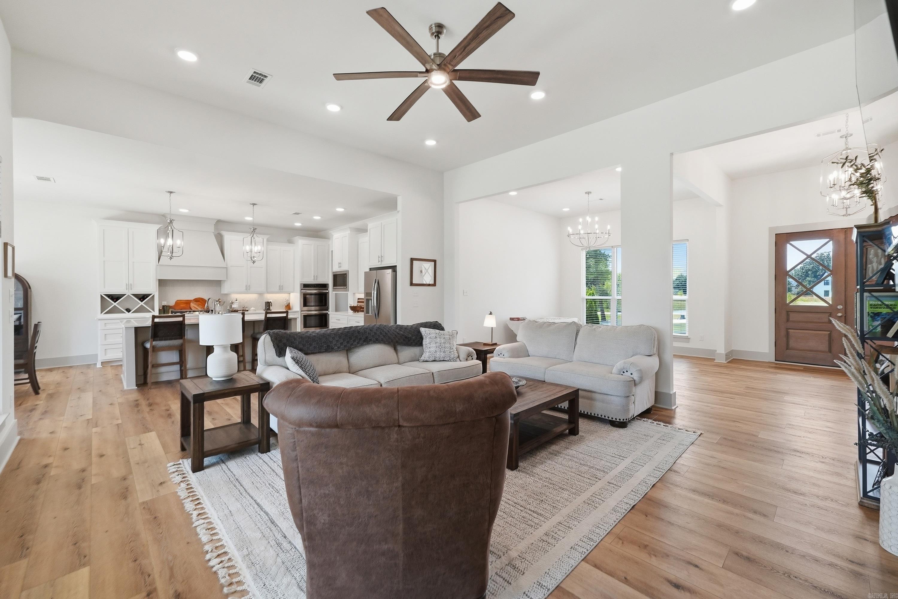 13 Parkridge Cv