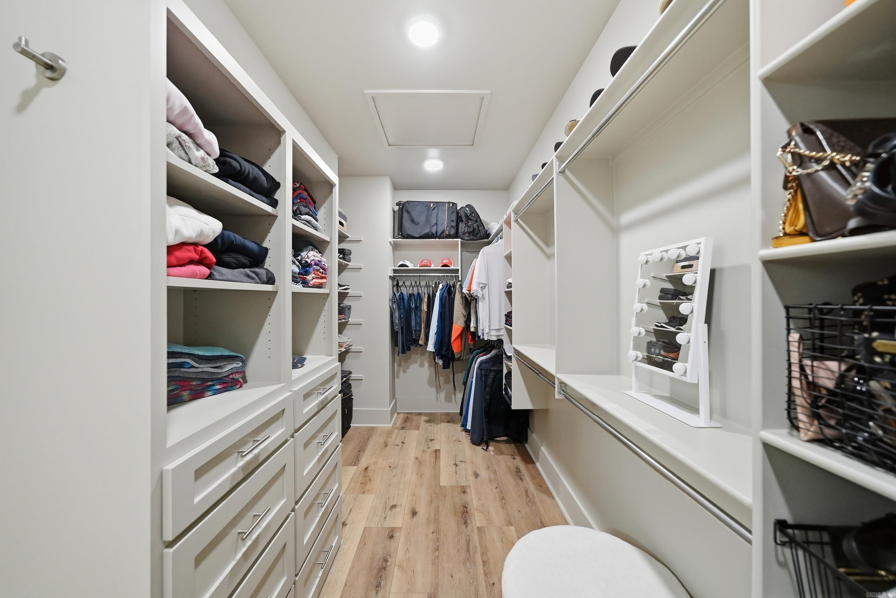 13 Parkridge Cv
