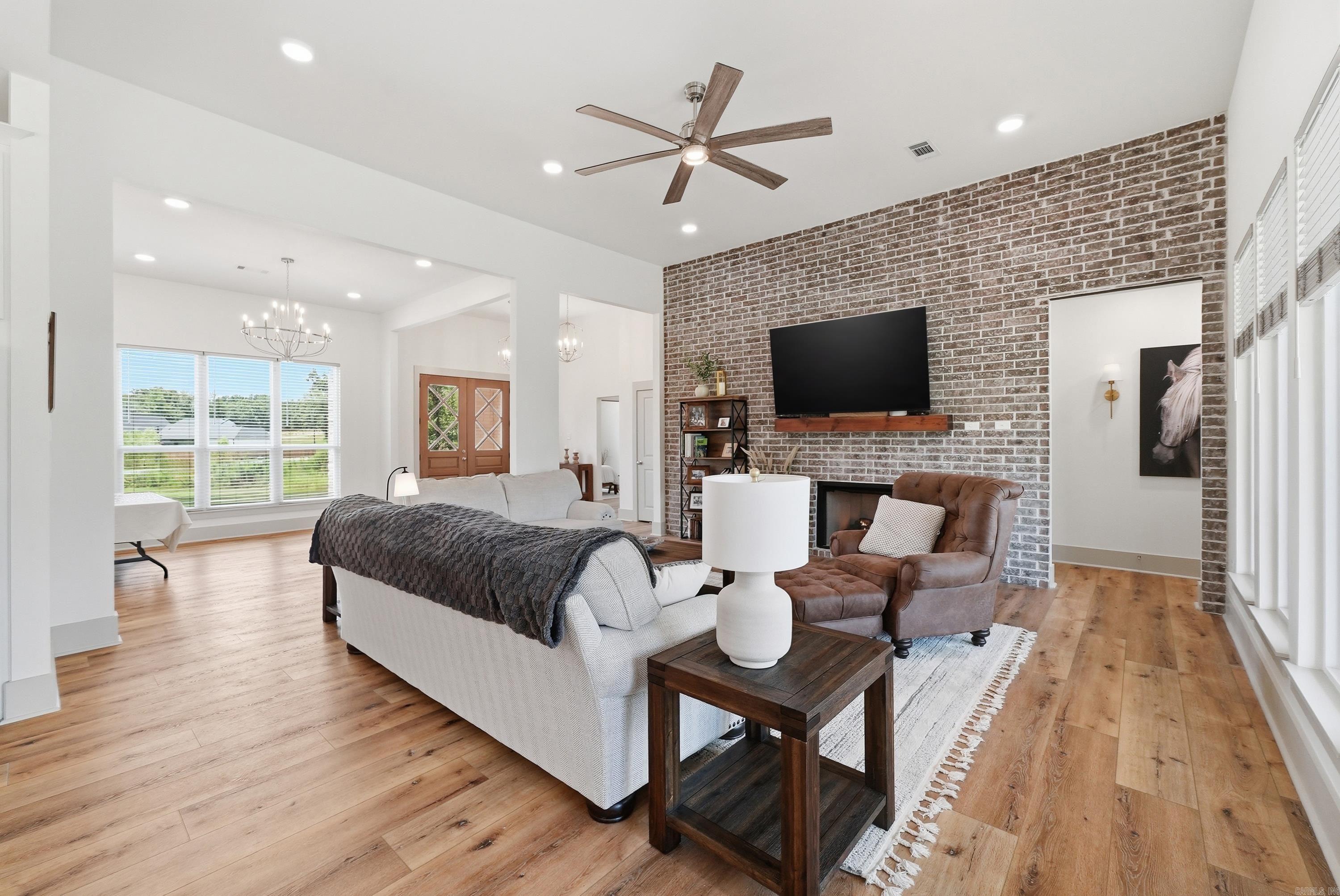 13 Parkridge Cv
