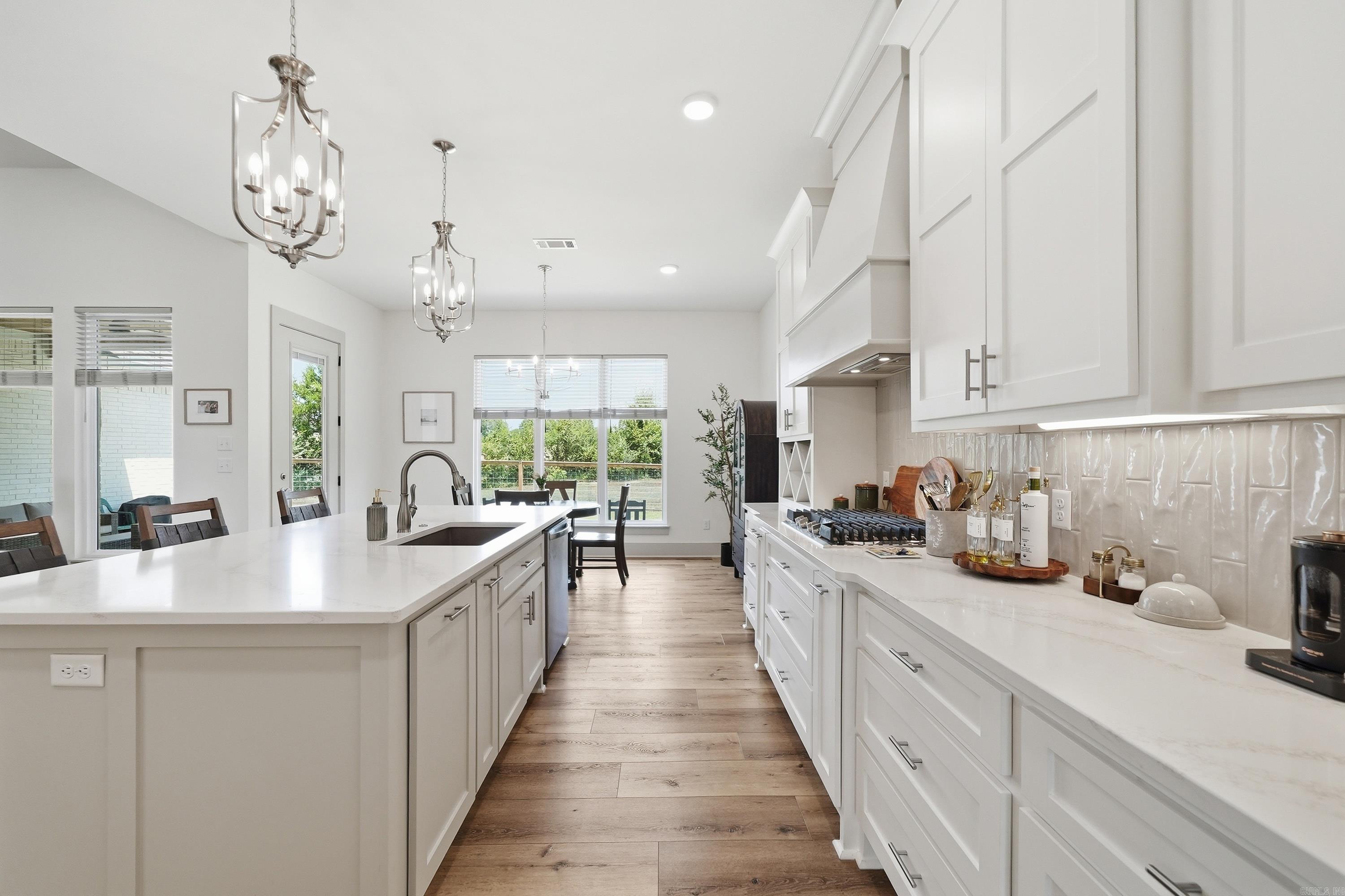 13 Parkridge Cv