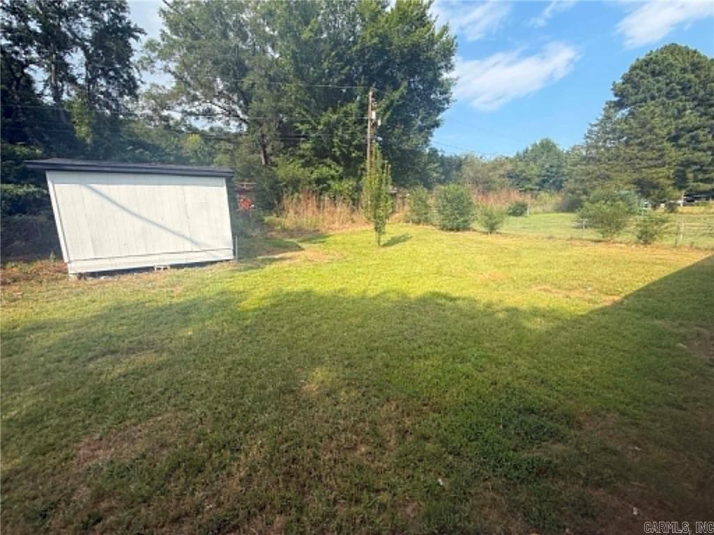 2106 Military Dr