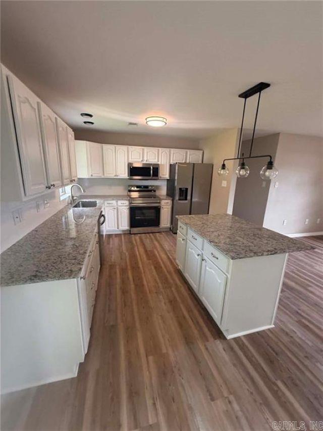 2106 Military Dr