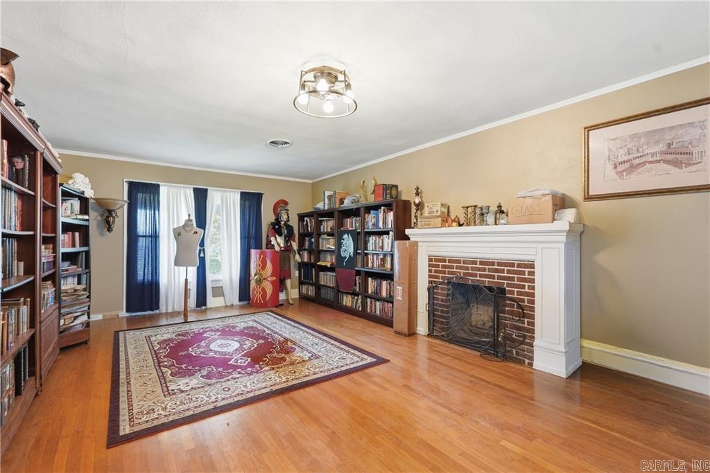 336 Skyline Dr