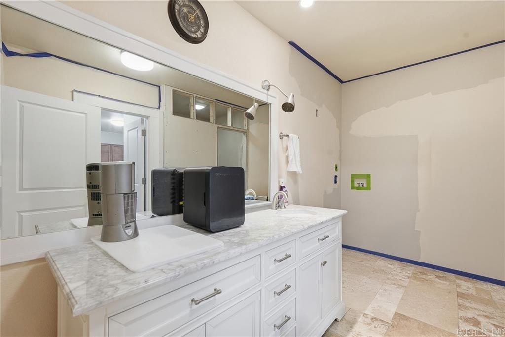 336 Skyline Dr