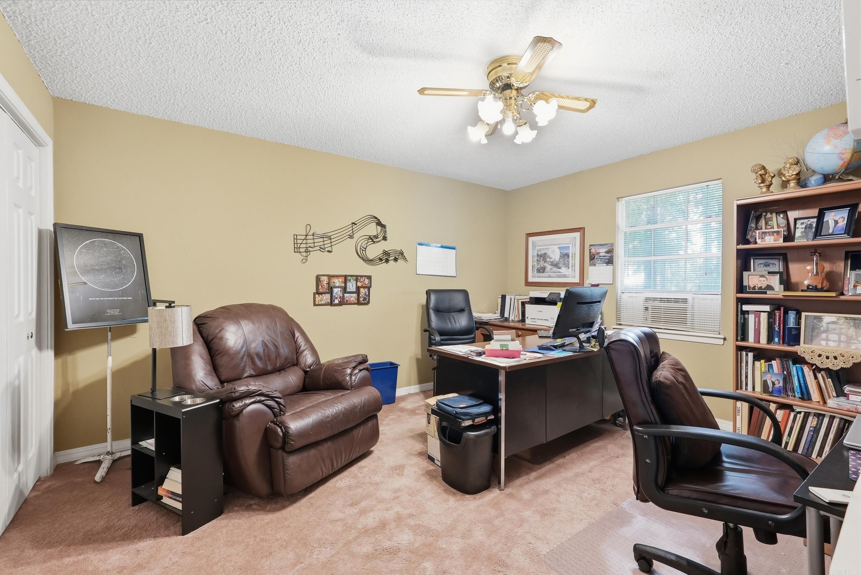 4302 Glenda Lane