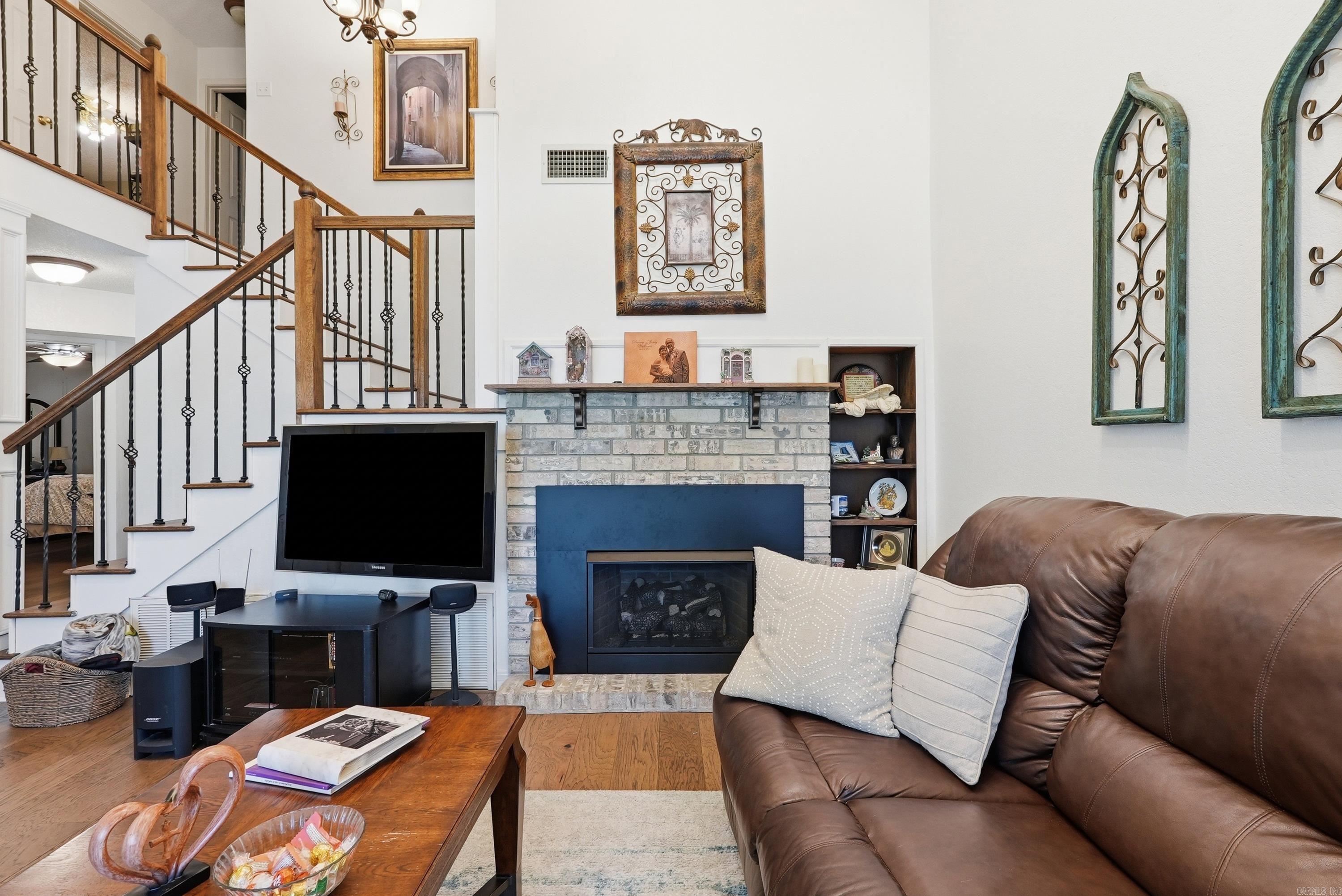 4302 Glenda Lane
