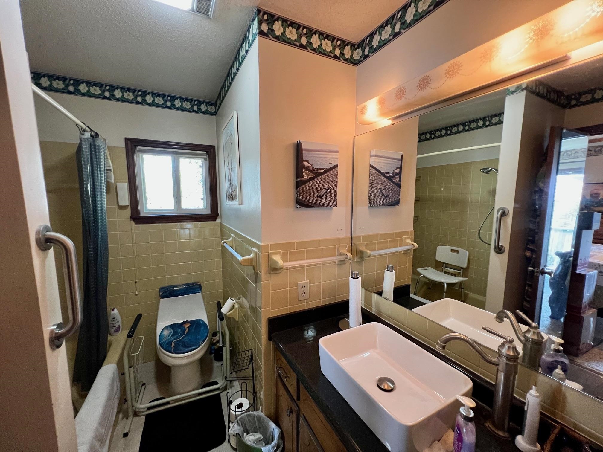 1609 Friendly Point