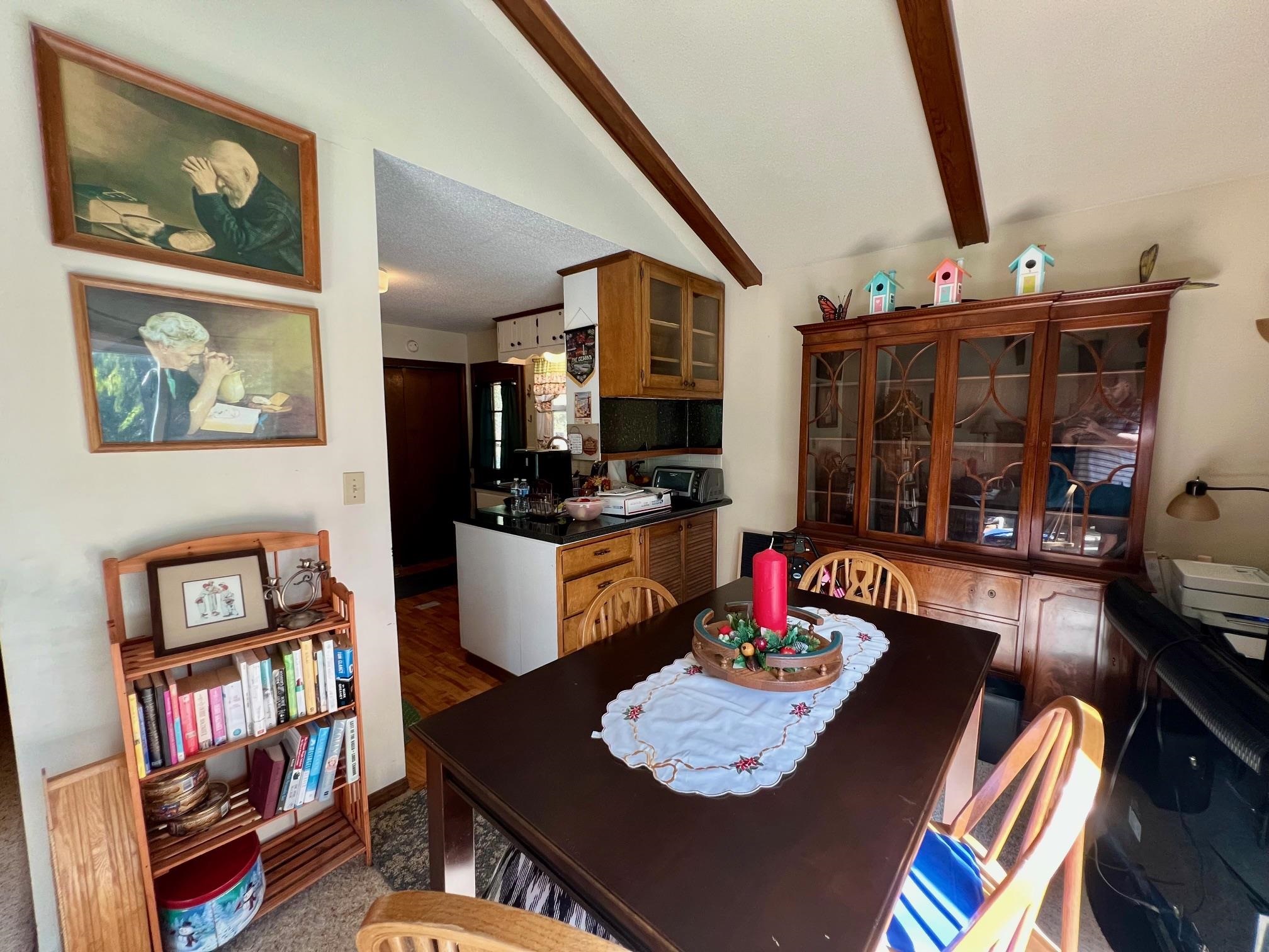 1609 Friendly Point