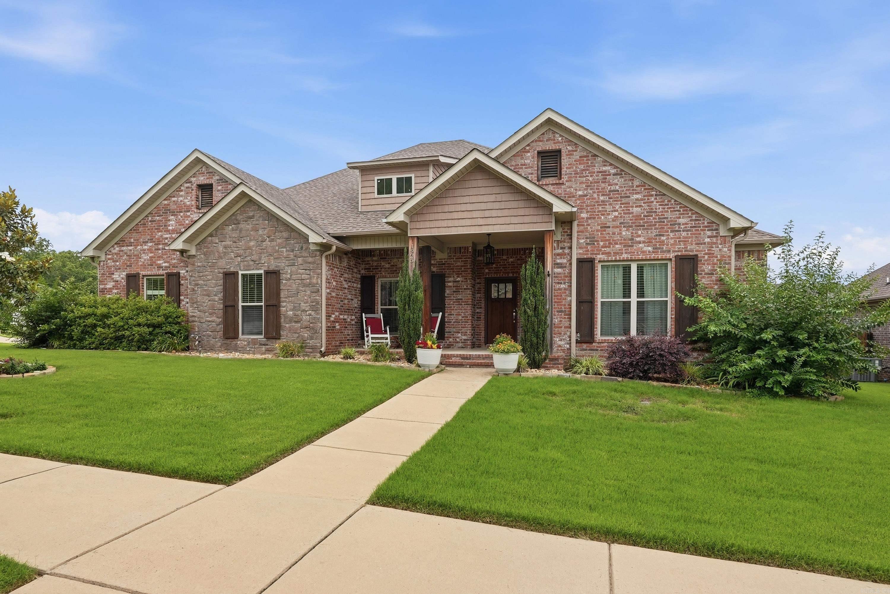 1925 Josh Drive