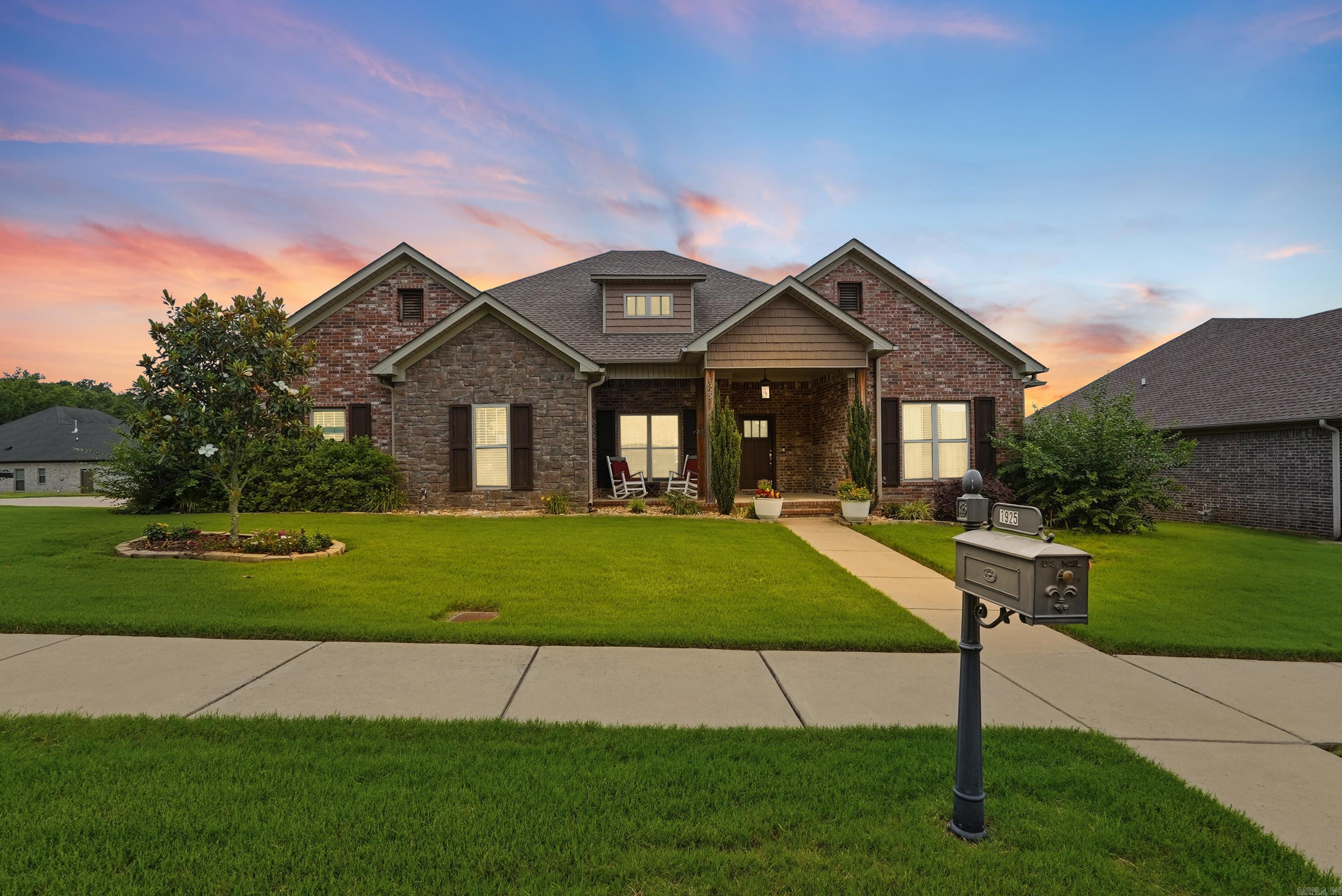 1925 Josh Drive