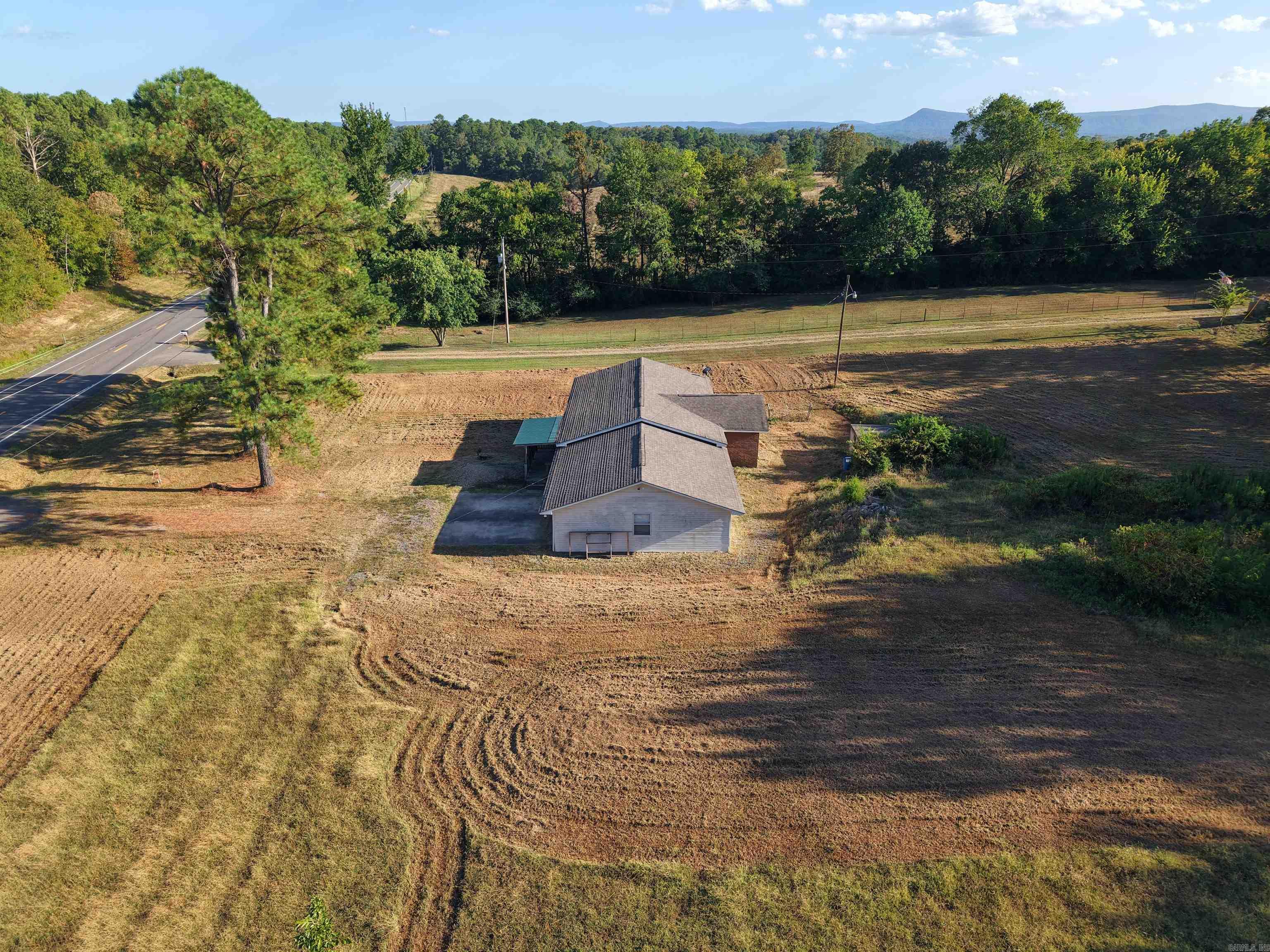 3173 S HWY 27
