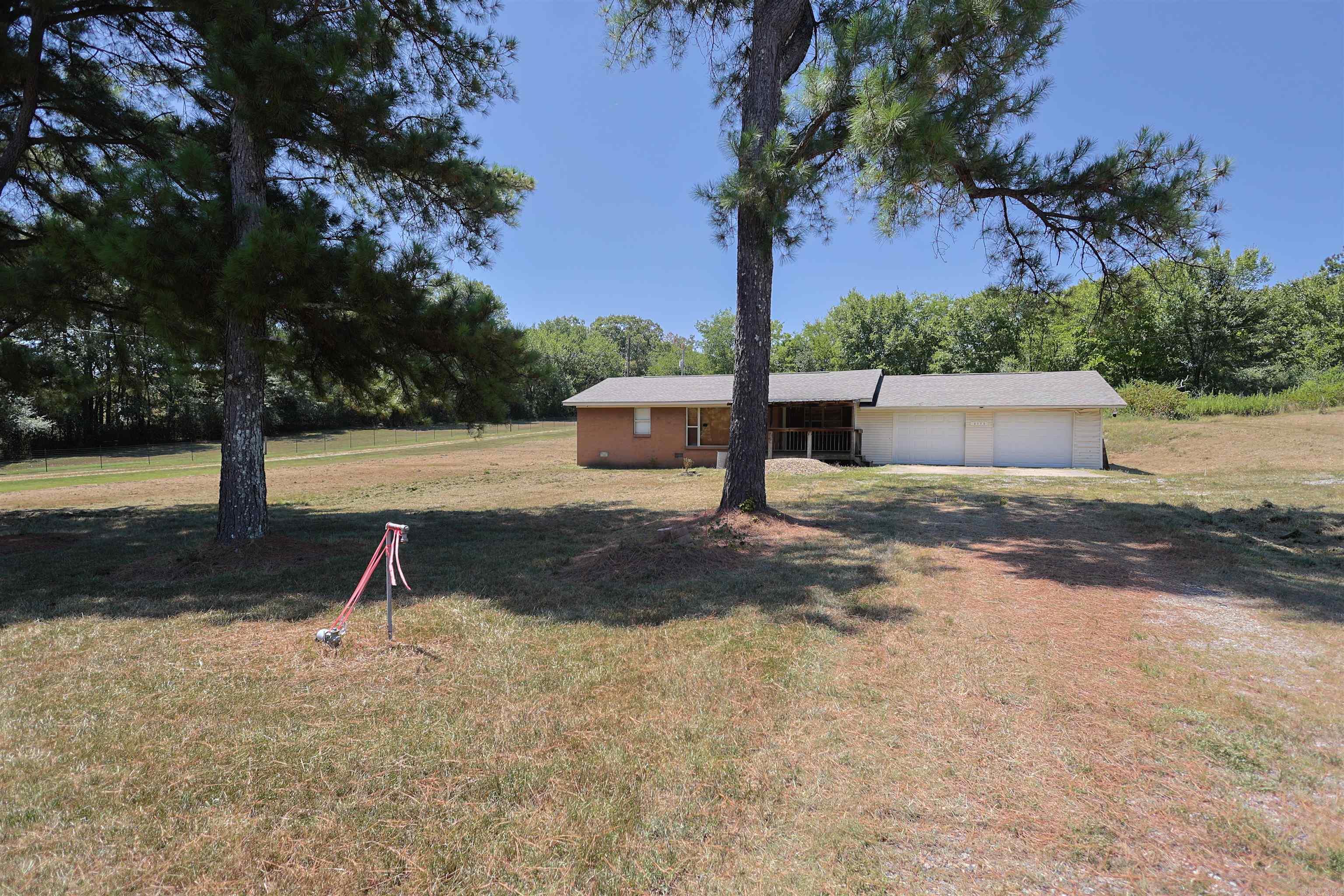 3173 S HWY 27