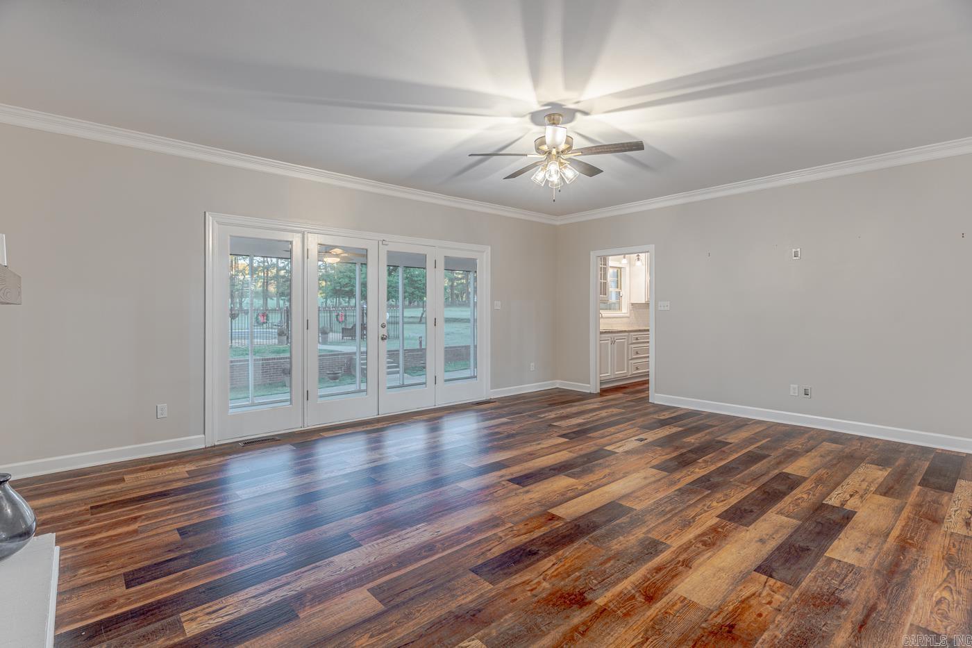 4926 Peachtree Ave
