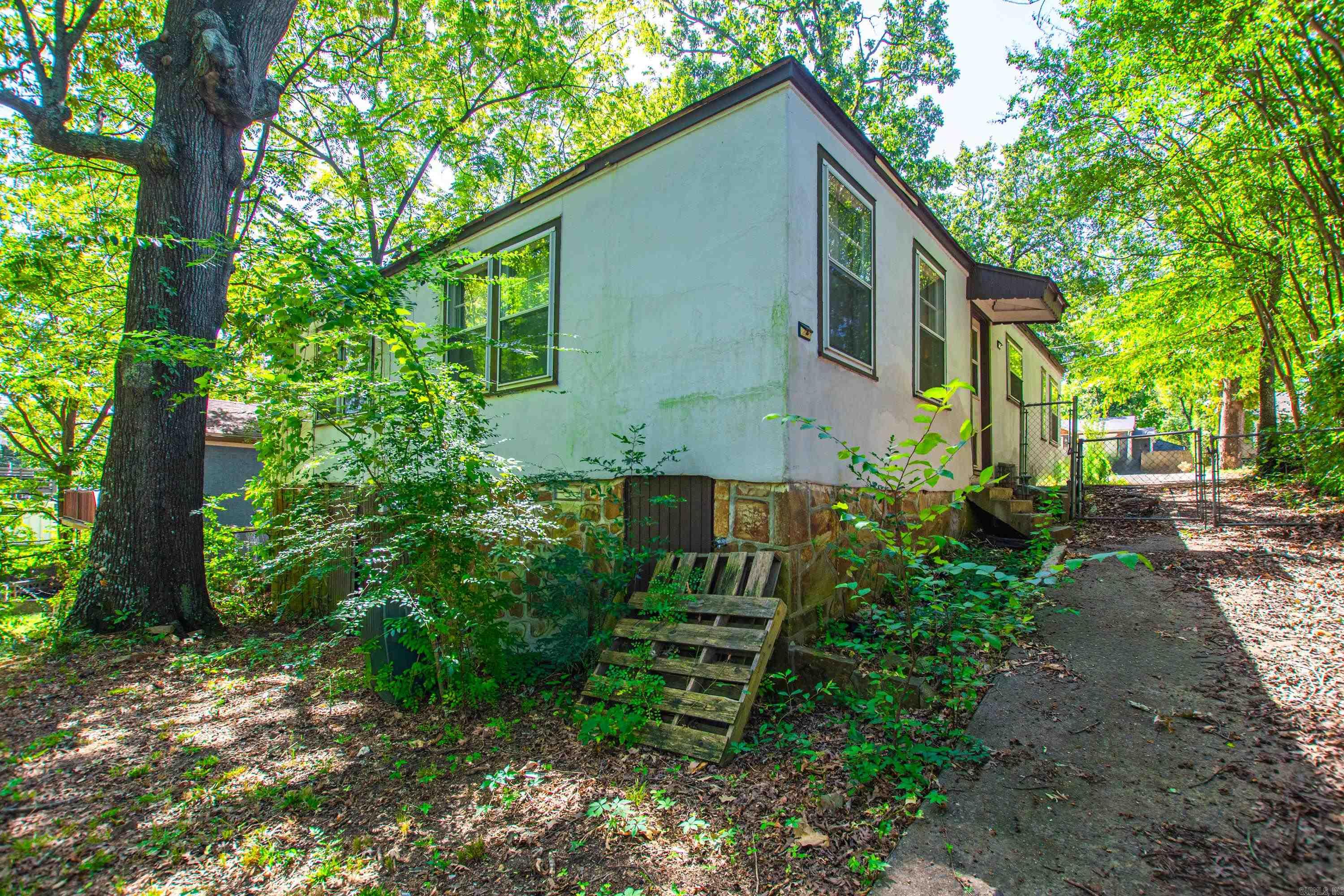 217 East E Ave