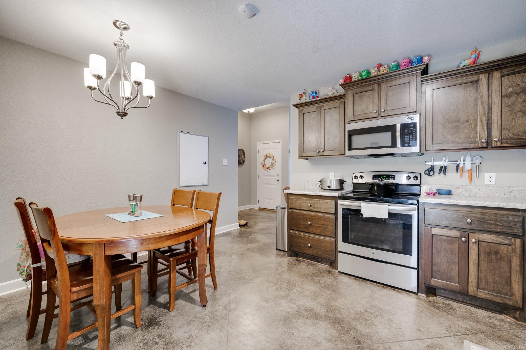 1375 Acuff Lane