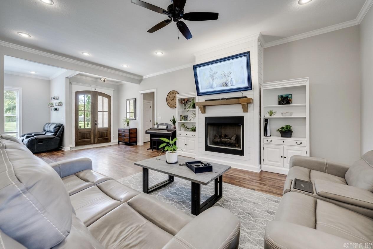 24 Johnny Drive