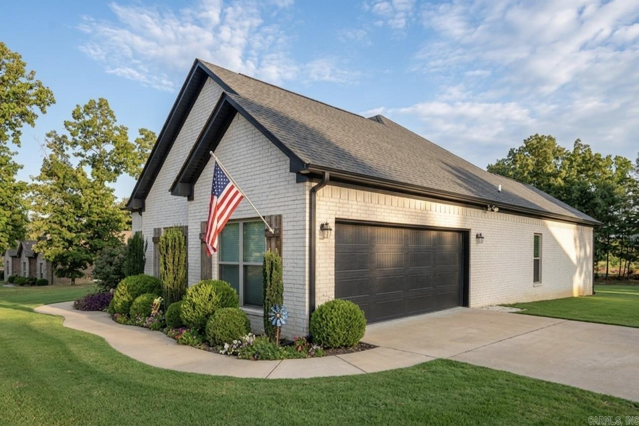24 Johnny Drive