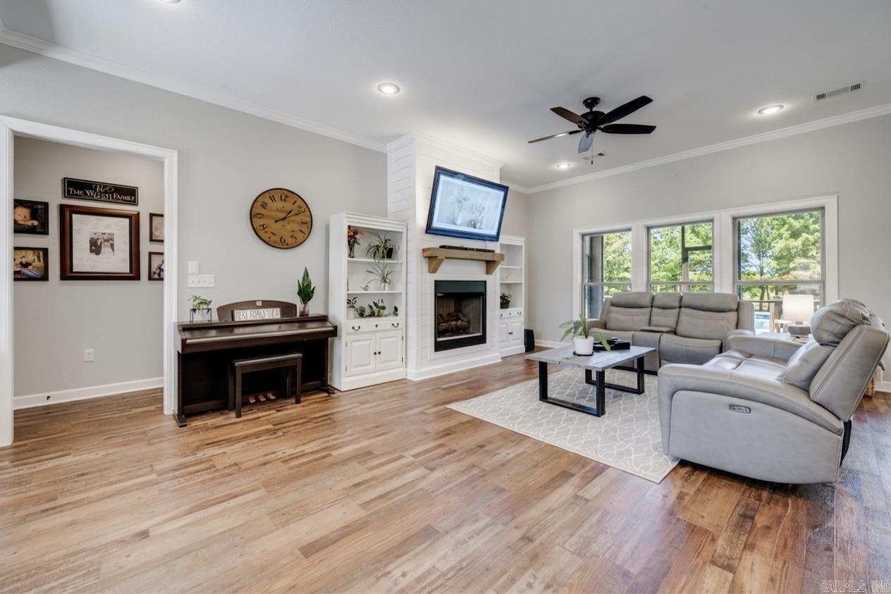 24 Johnny Drive