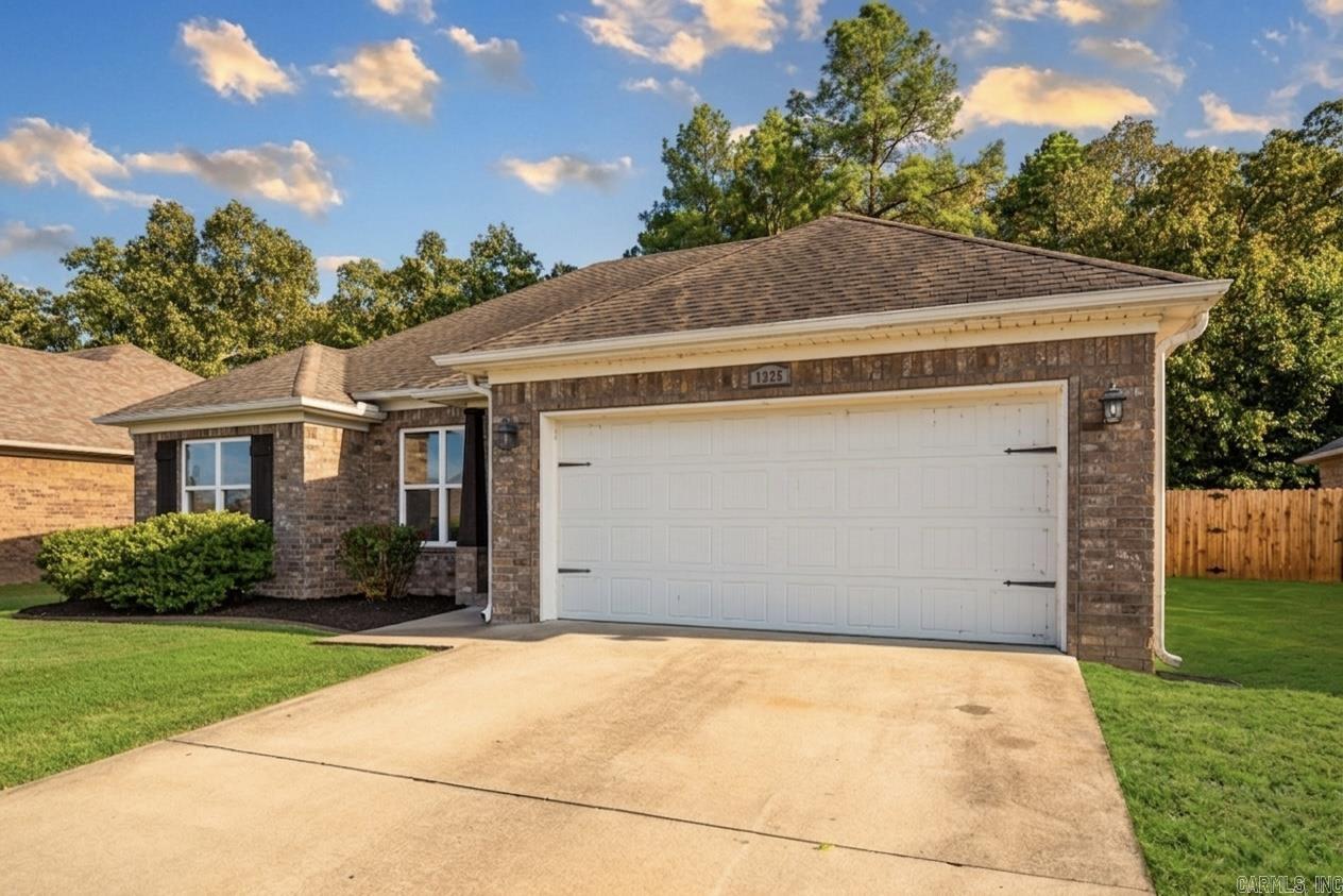1325 Acuff Lane