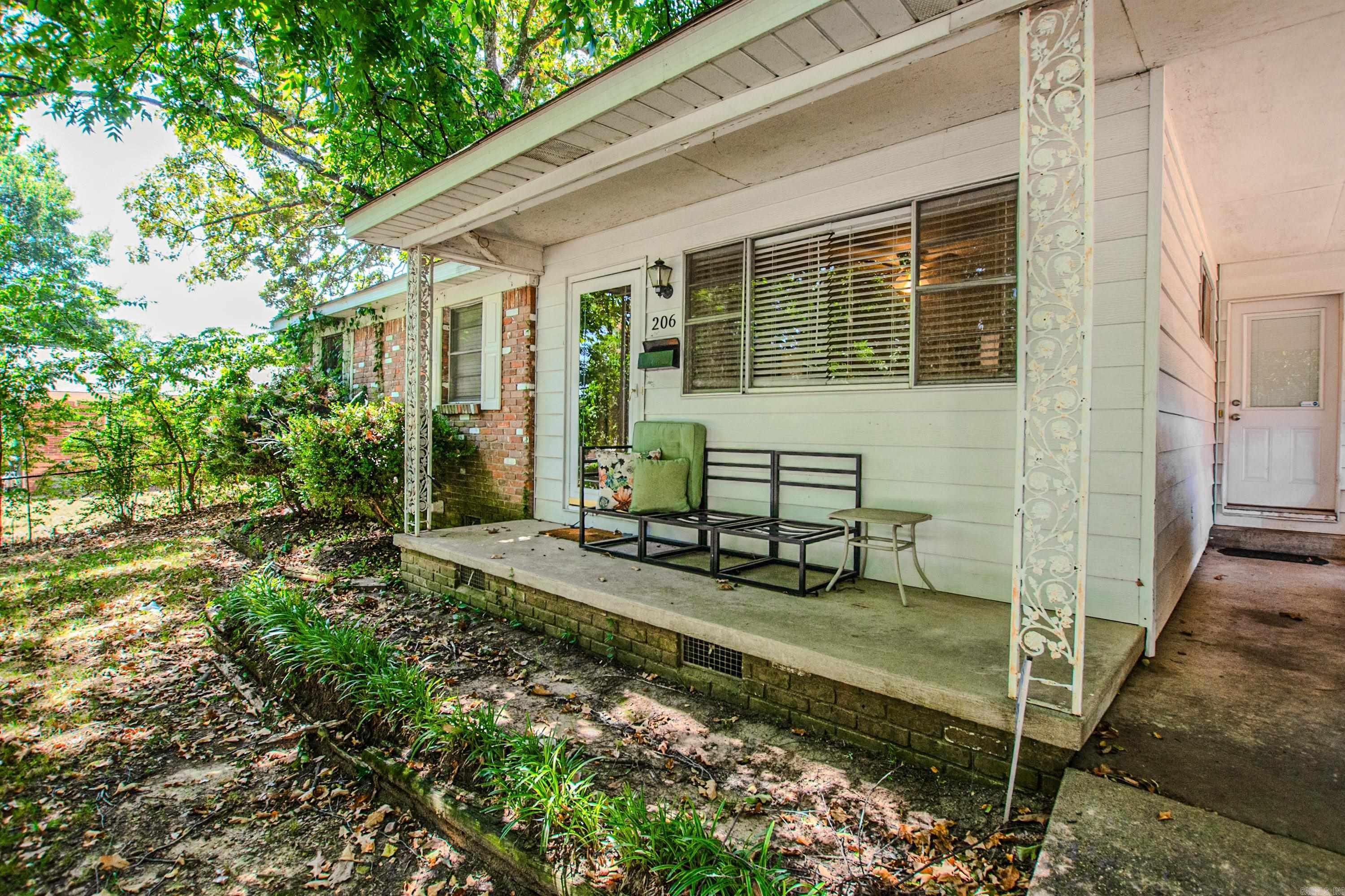 206 Steven Dr