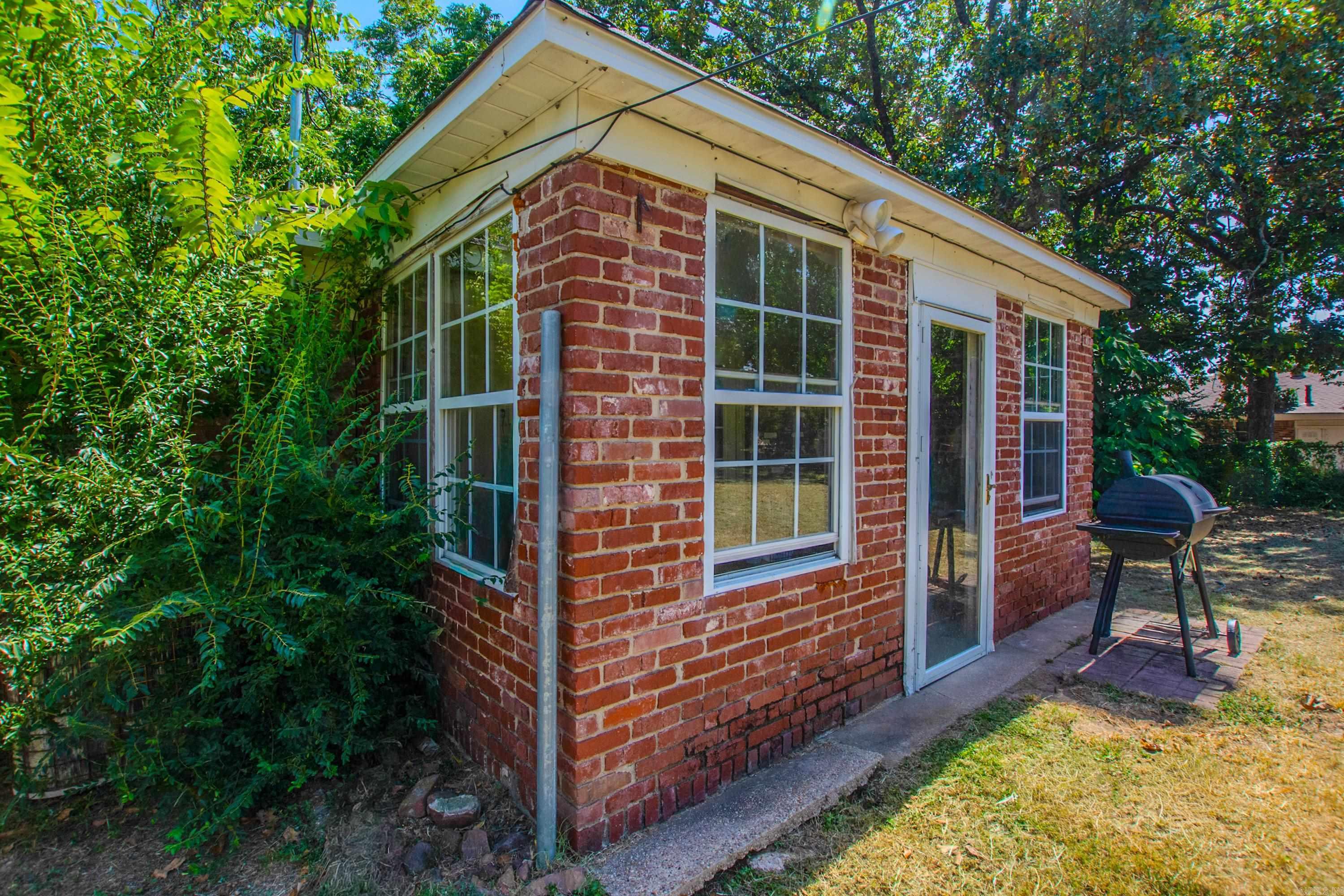 206 Steven Dr