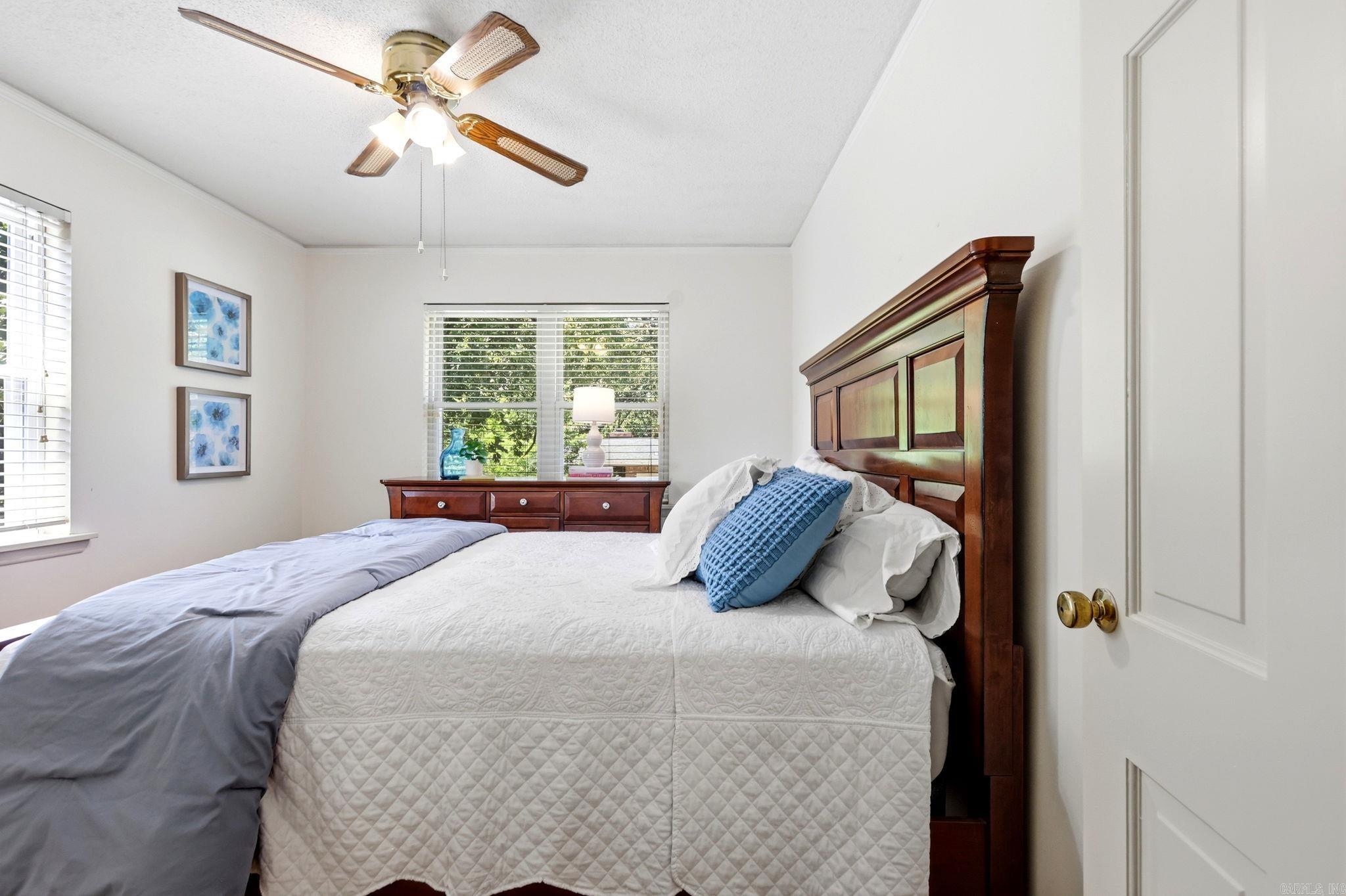 6 Lorna Drive