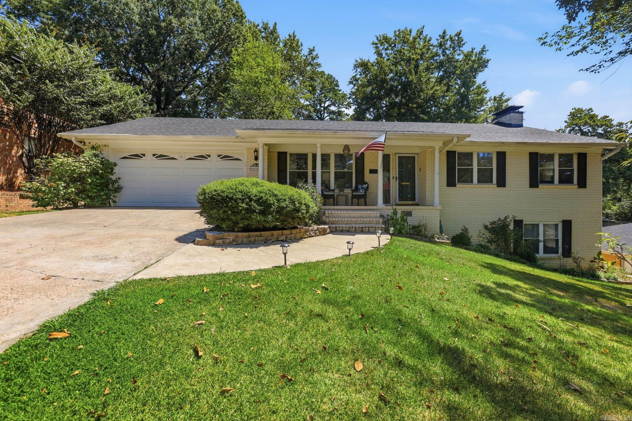 6 Lorna Drive