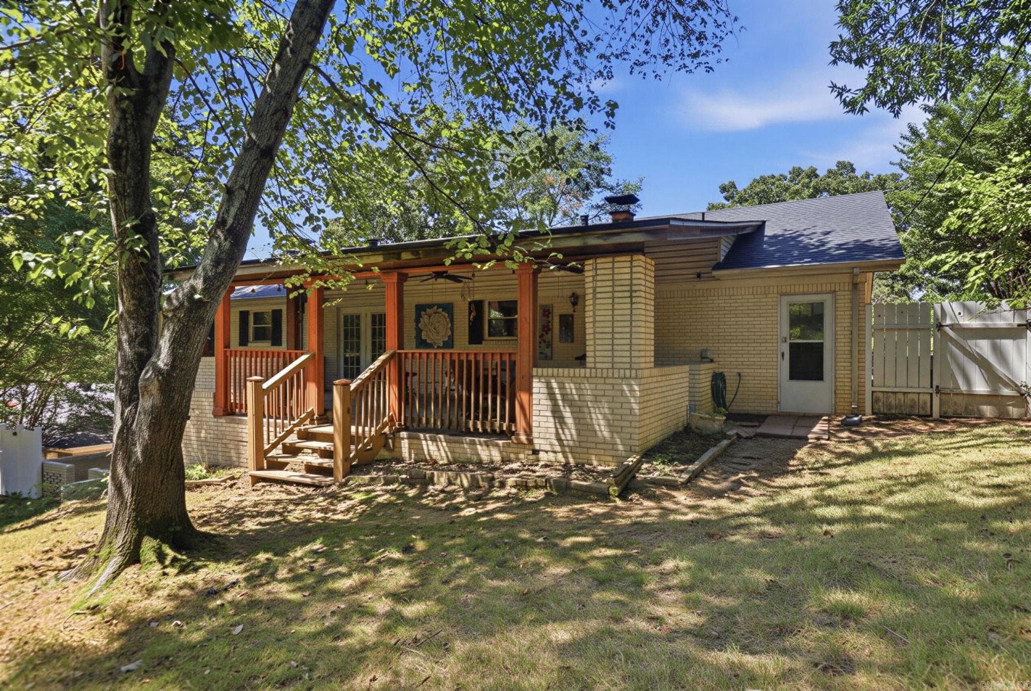 6 Lorna Drive