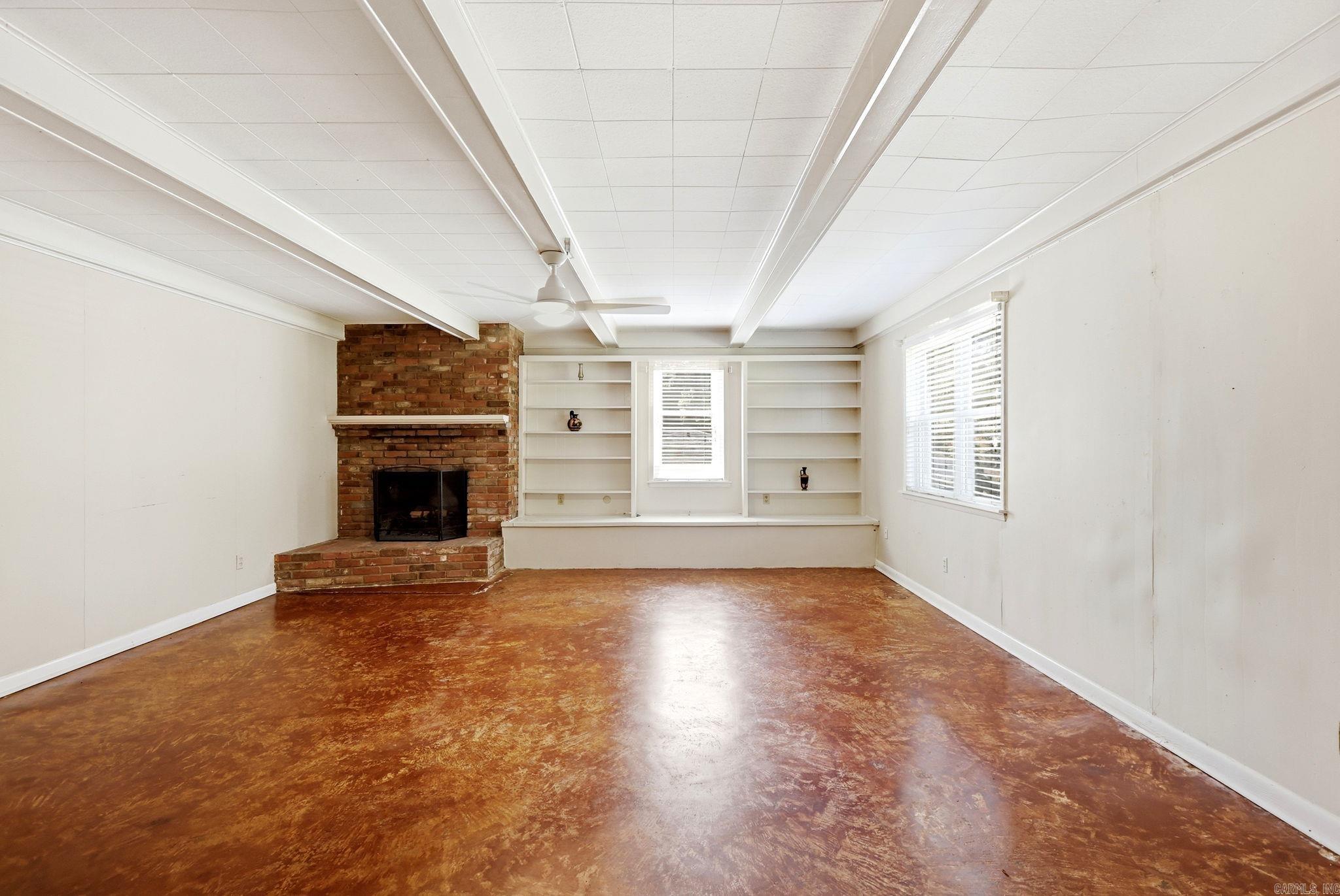 6 Lorna Drive
