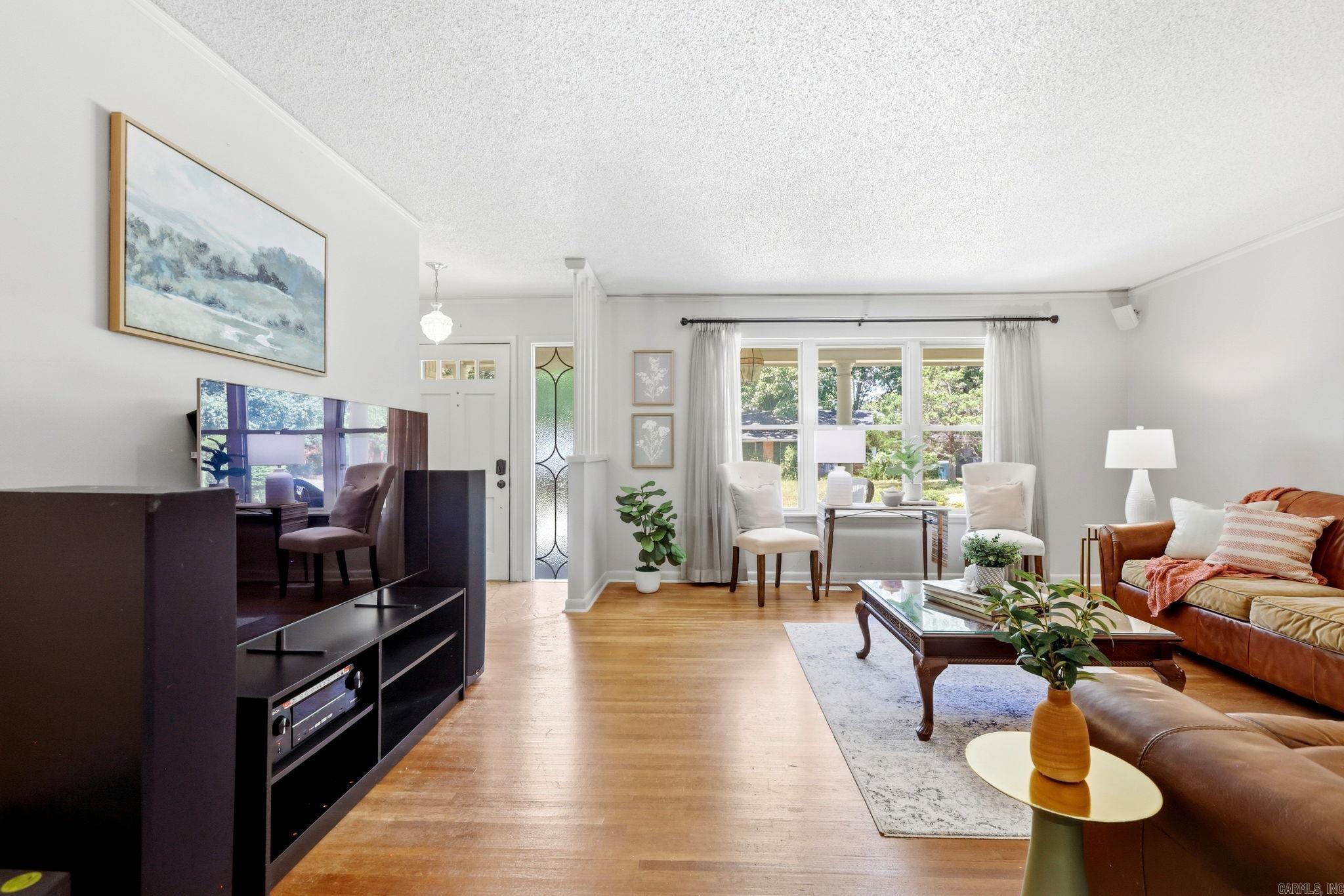 6 Lorna Drive