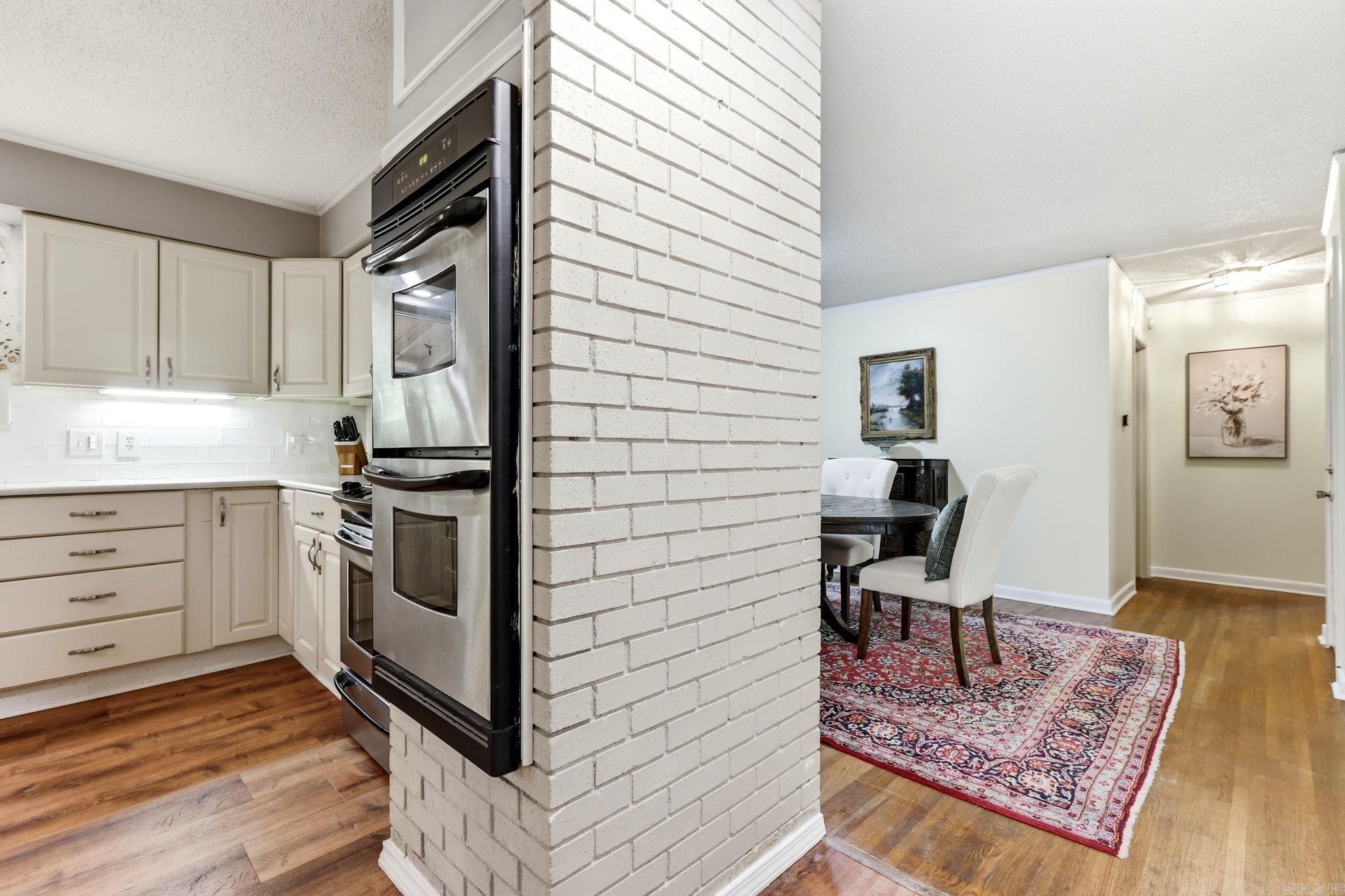 6 Lorna Drive