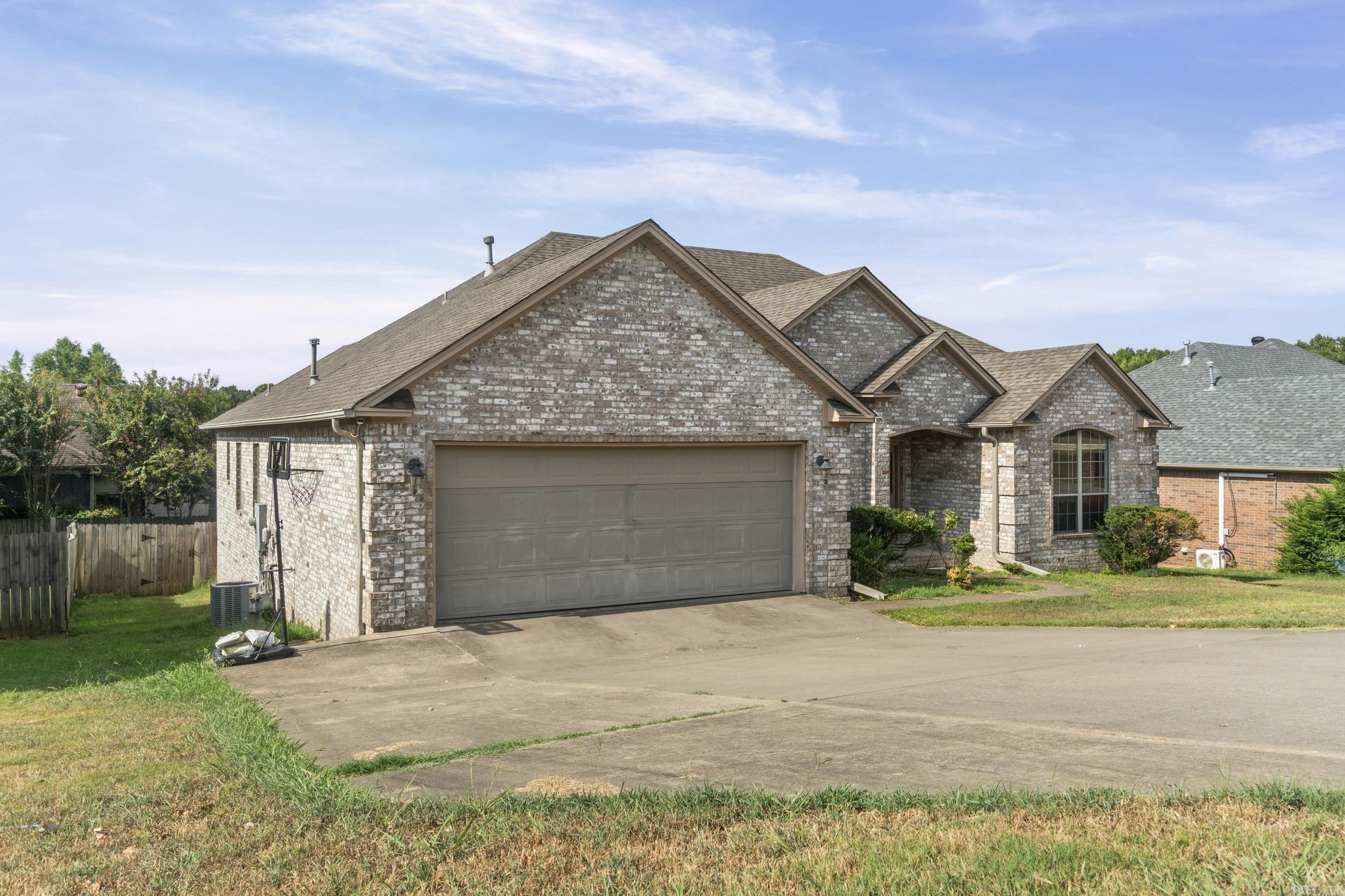 3401 N Ridge Drive